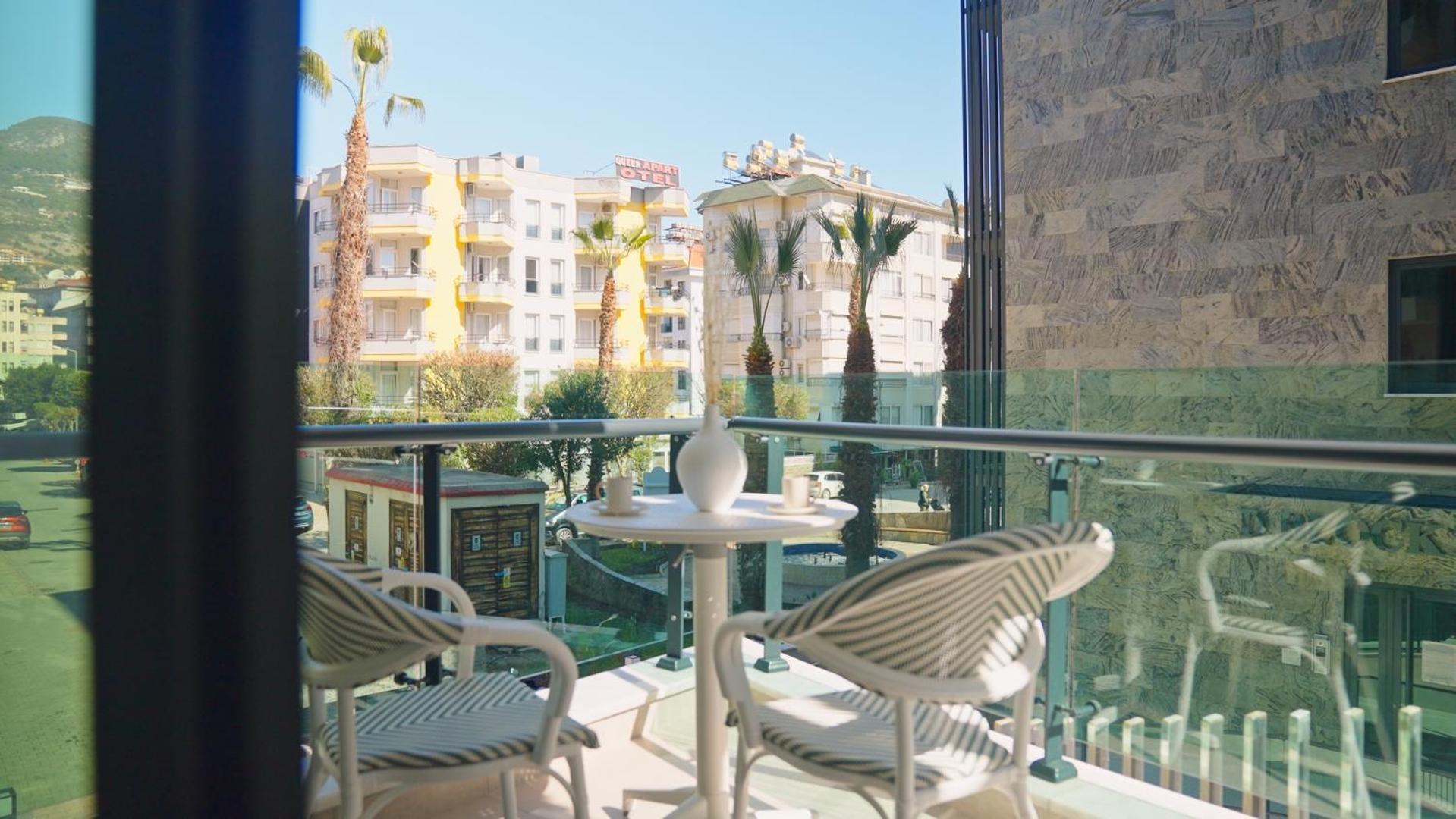 Luxury In The Center Of 100m To The Sea Apartment