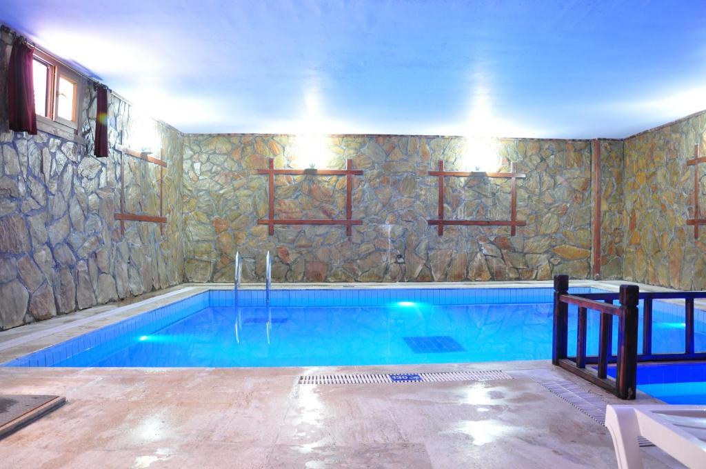 Akasia Hotel *