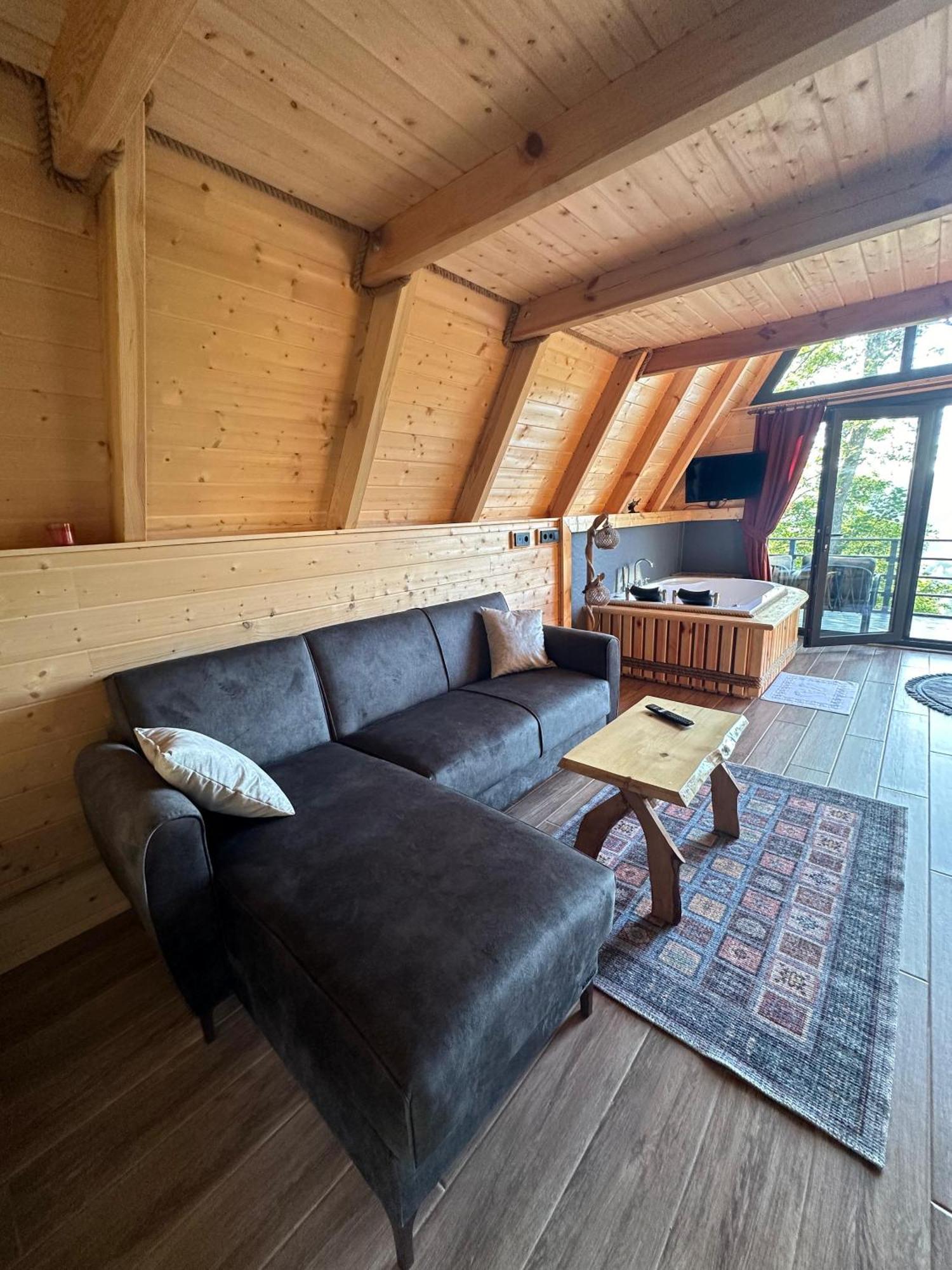 Goelge Bed & Breakfast Camlihemsin