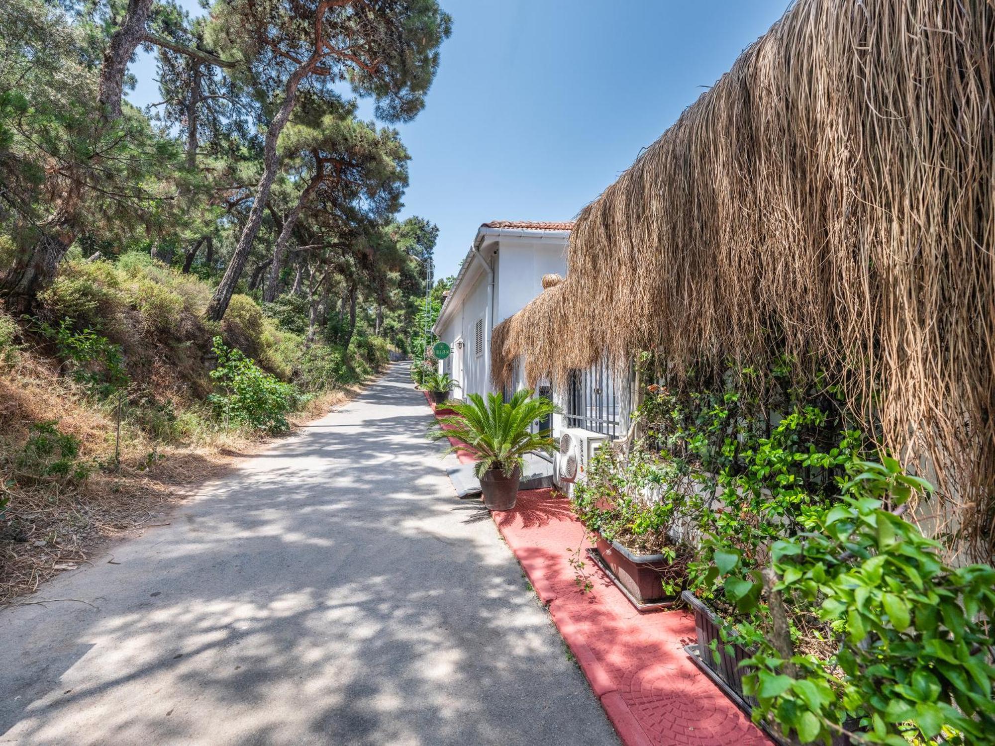 Hillora Buyukada Hotel Adalar