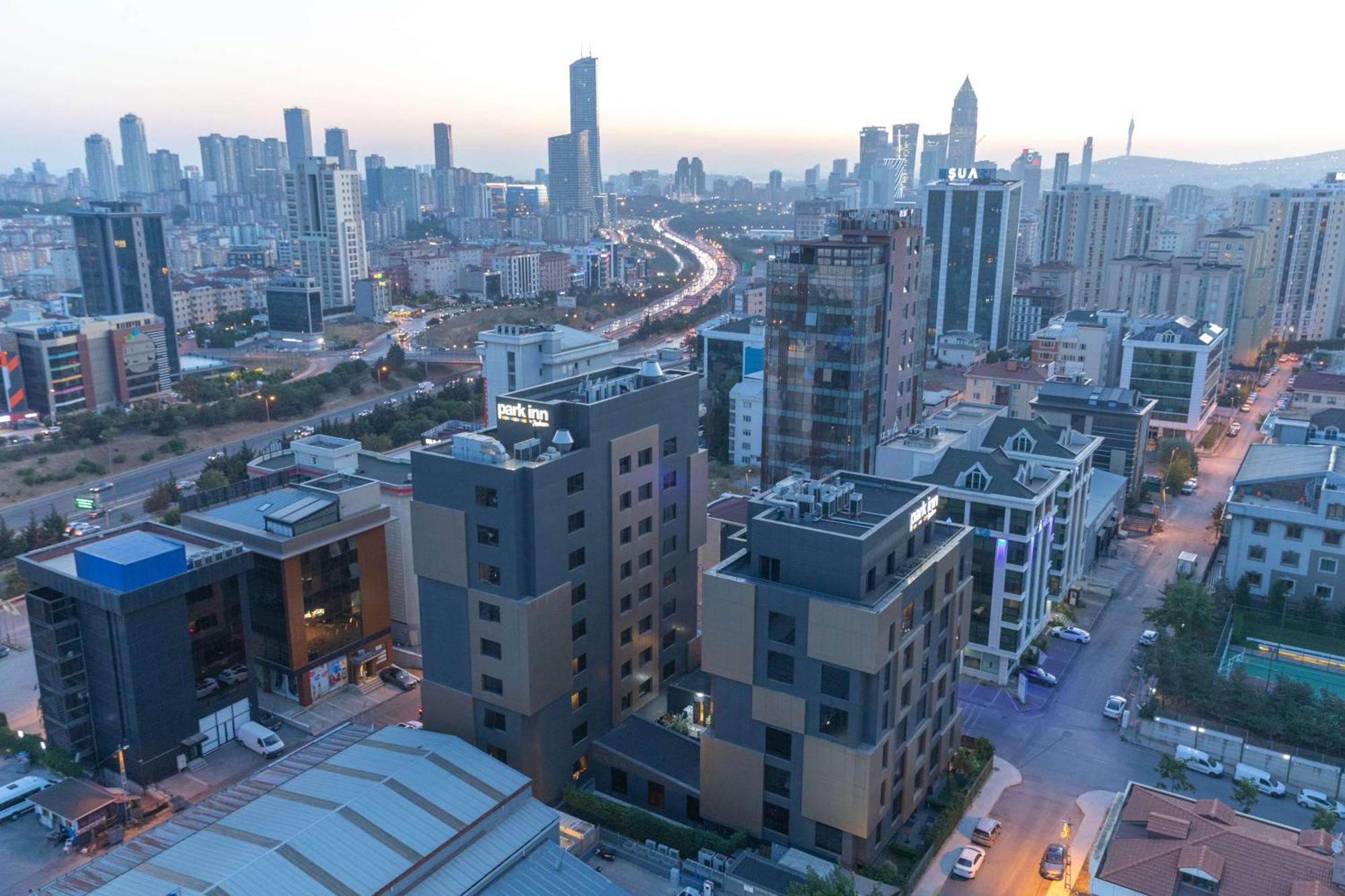 Park By Radisson Atasehir Hotel 4*