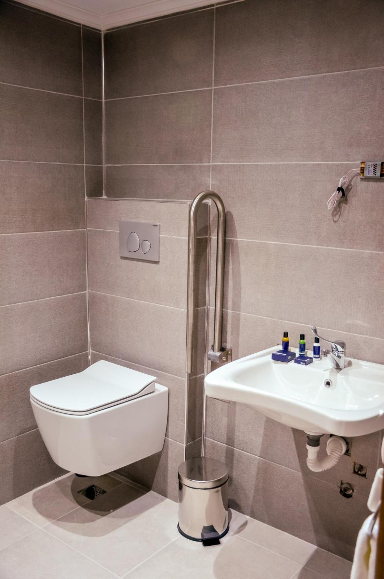 Hotel Anemon Kent