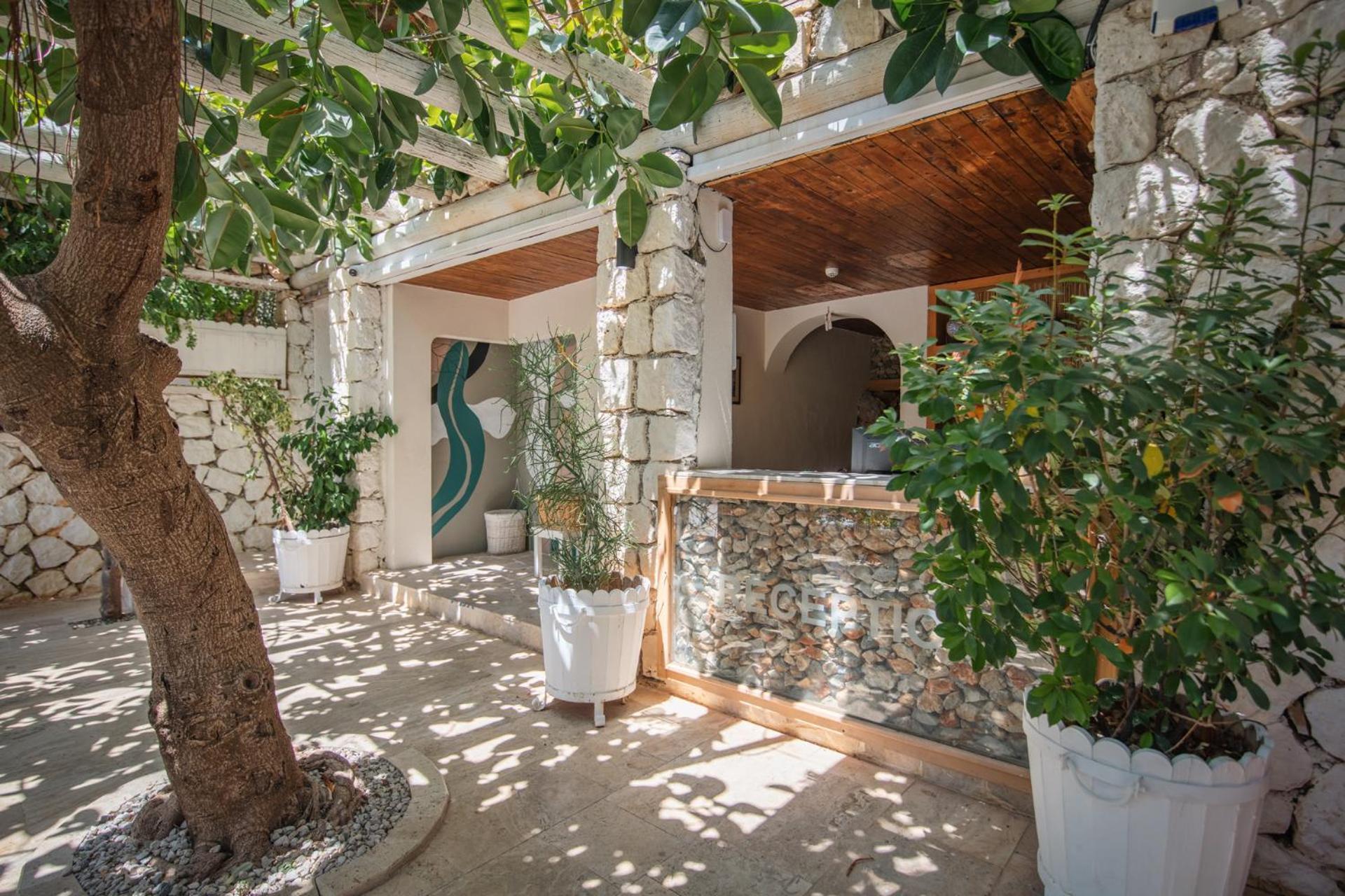 Likya Gardens Bed & Breakfast Kas