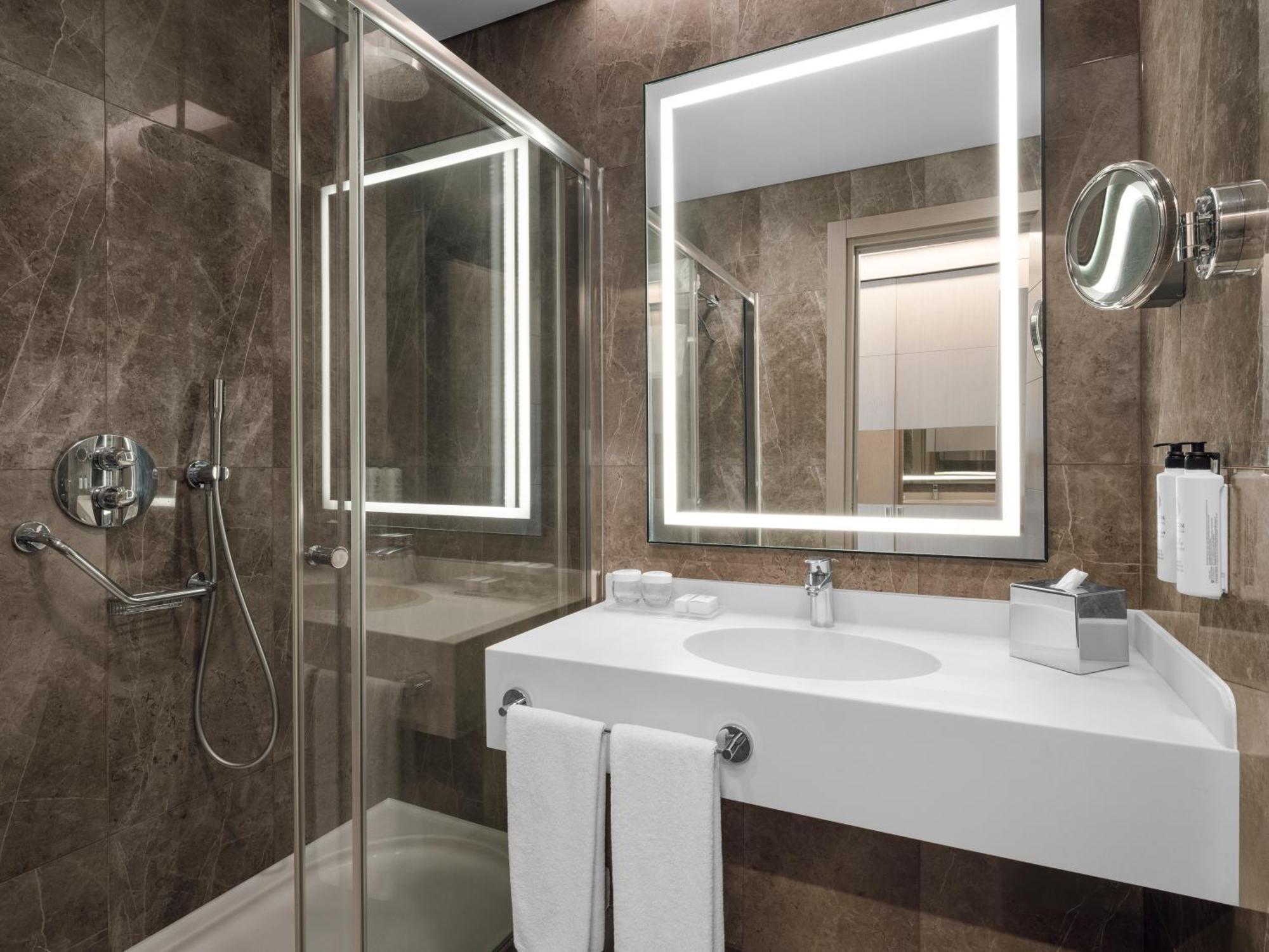 Selectum Atasehir 5*