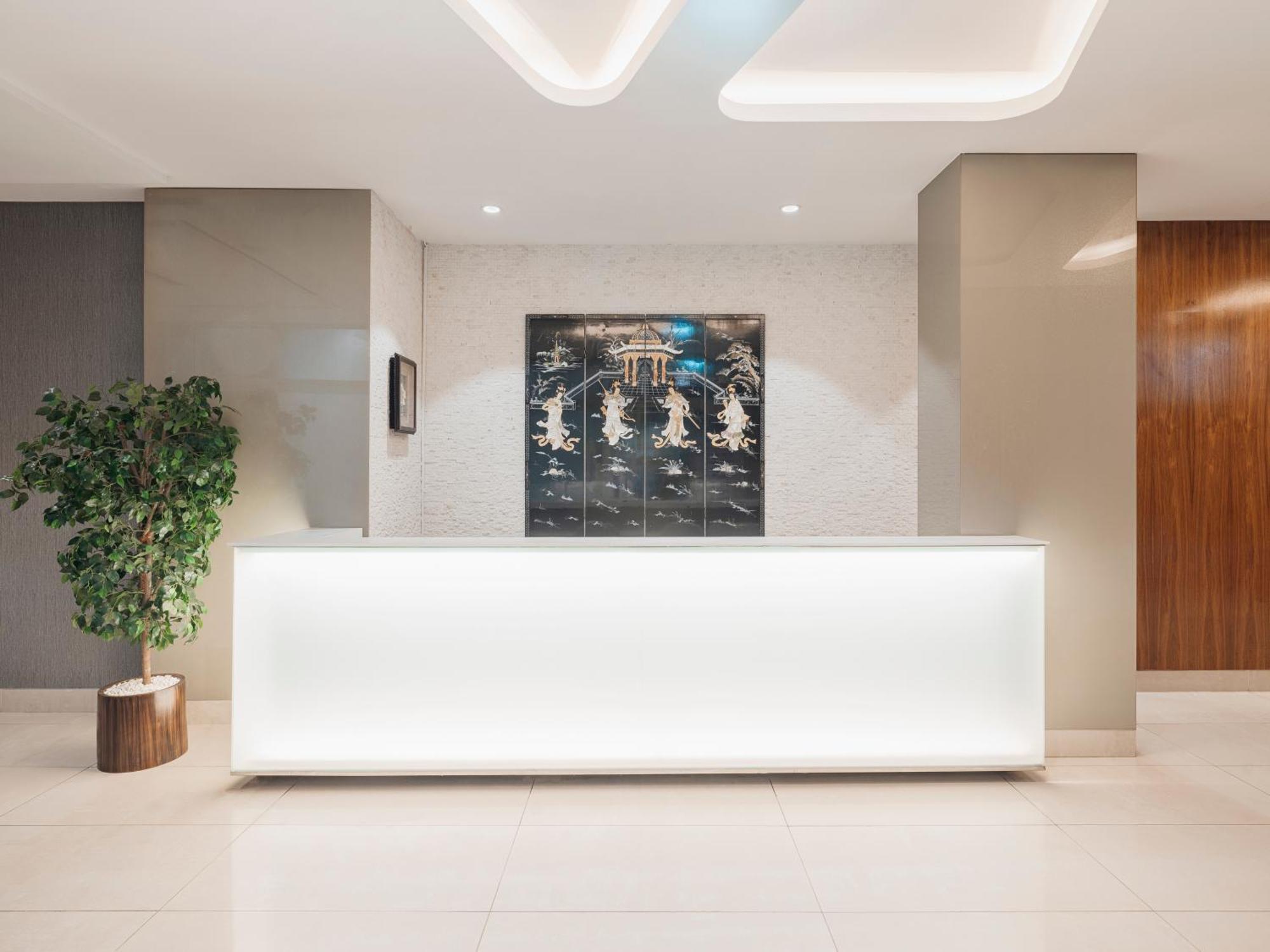 Selectum Atasehir Hotel