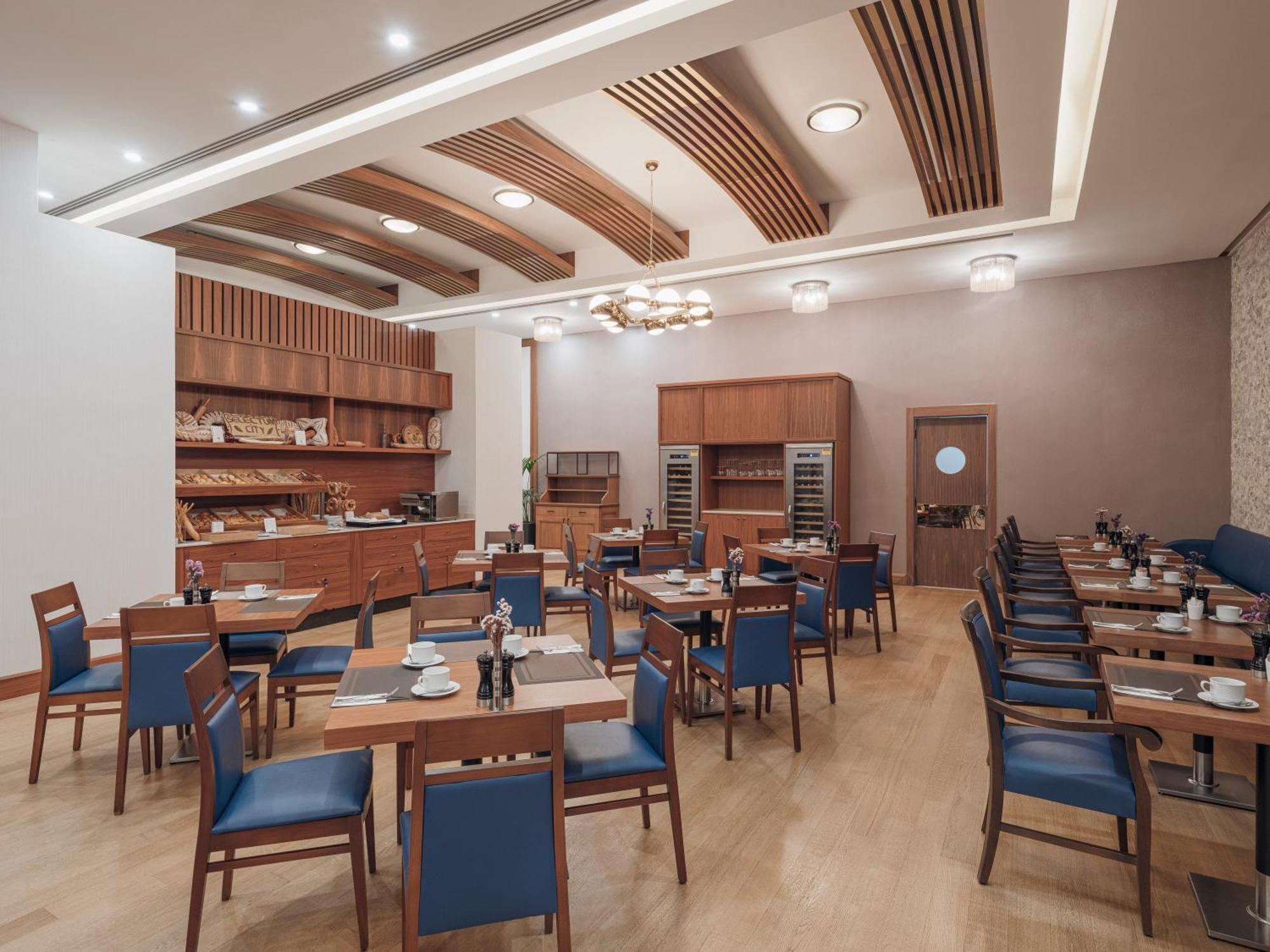 Hotel Selectum Atasehir 5*