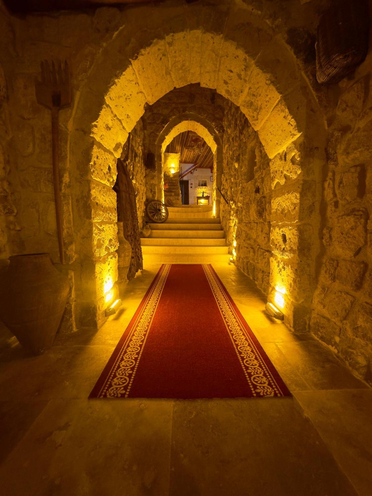 Euphoria Cave House Hotel Nar