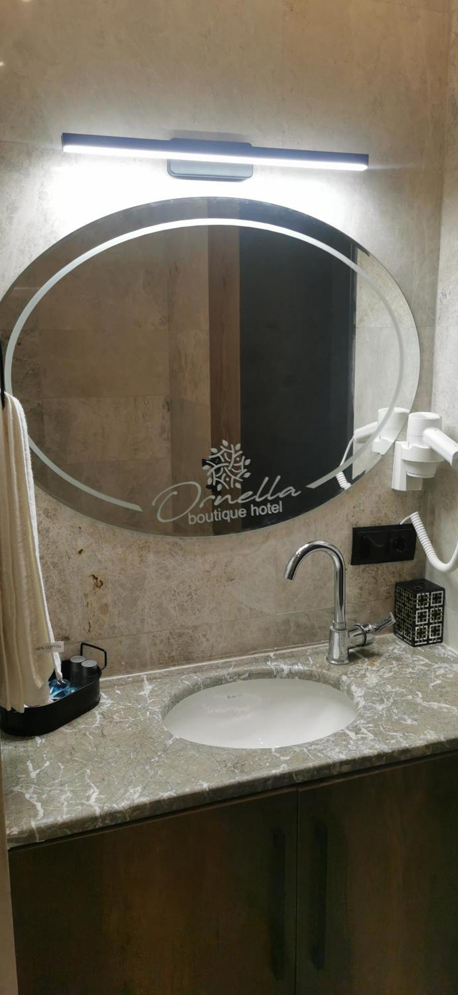 Hotel Ornella Butik