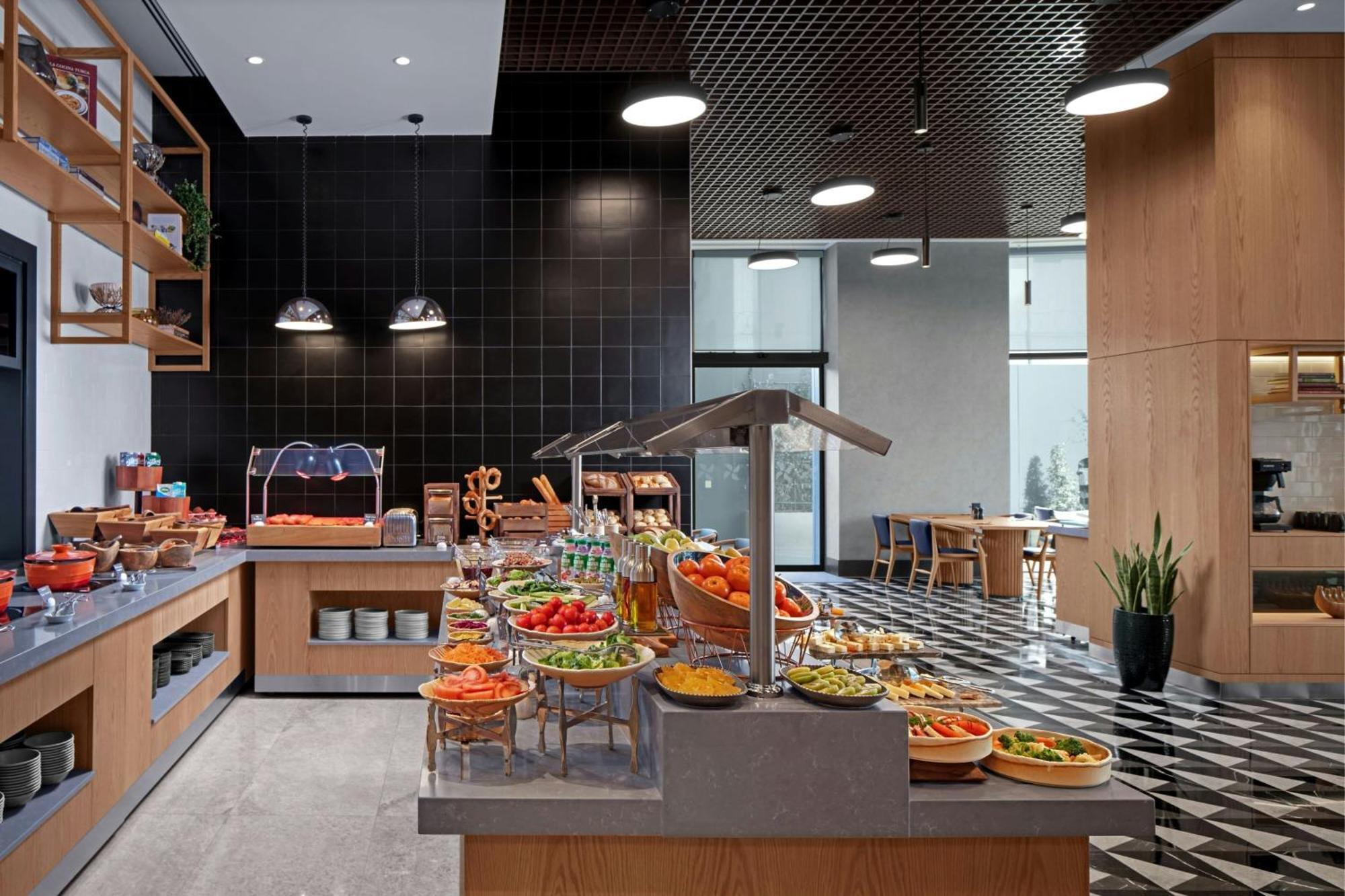 Hotel Four Points By Sheraton Pendik *
