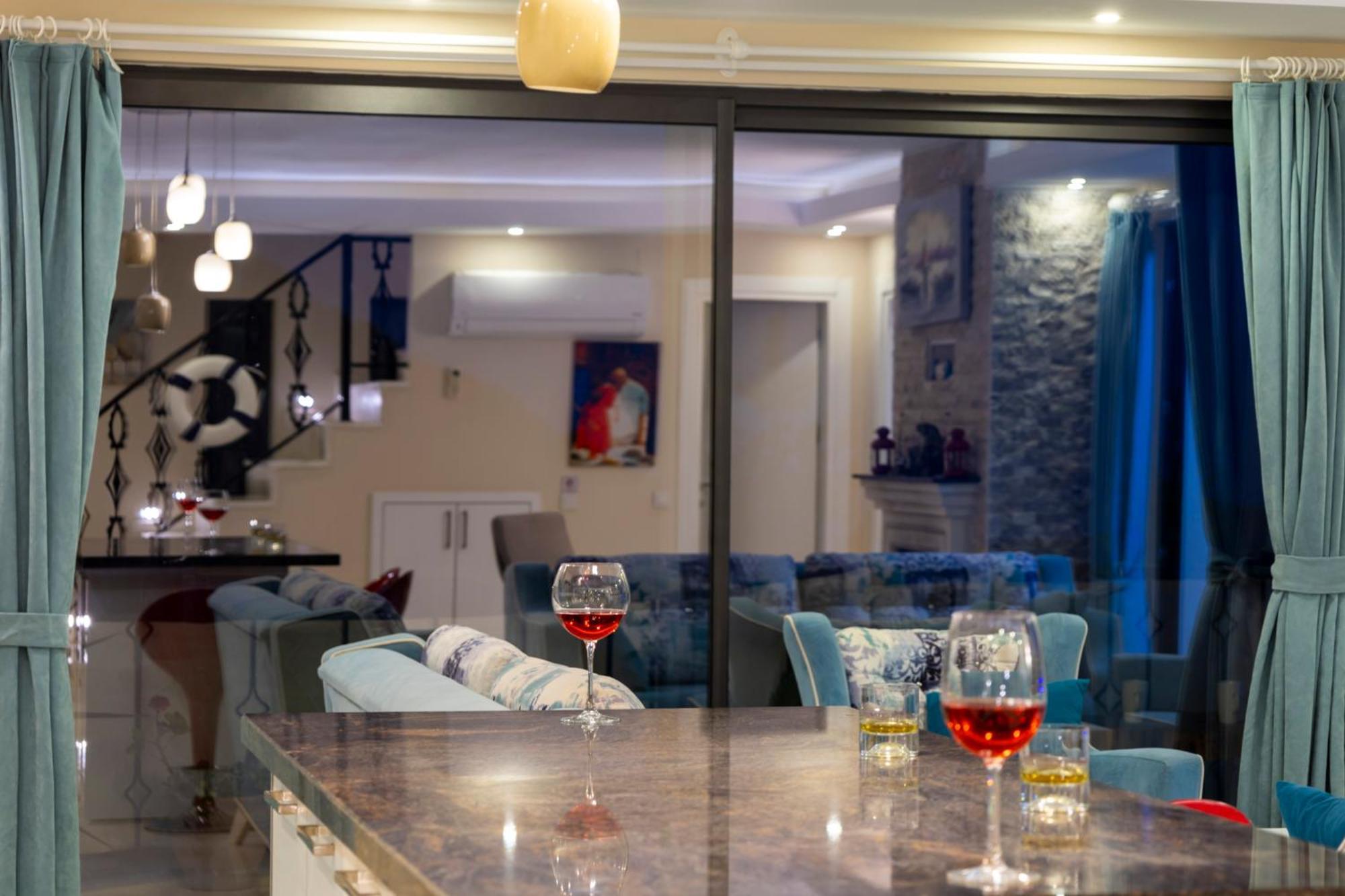 Villa Orpheus - Kalkan, Islamlar