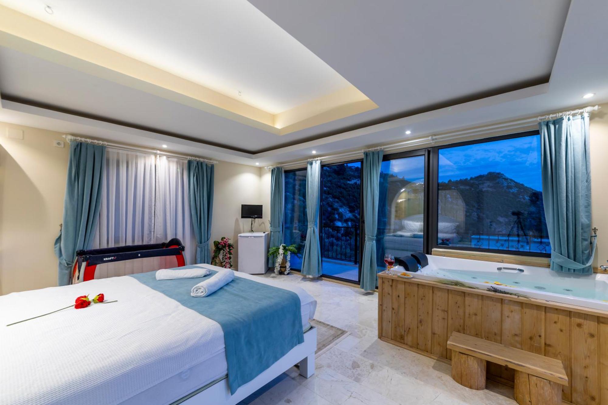 Orpheus - Kalkan, Islamlar Kas
