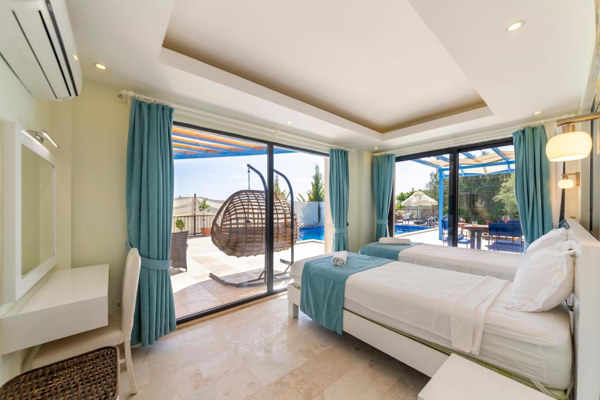 Orpheus - Kalkan, Islamlar