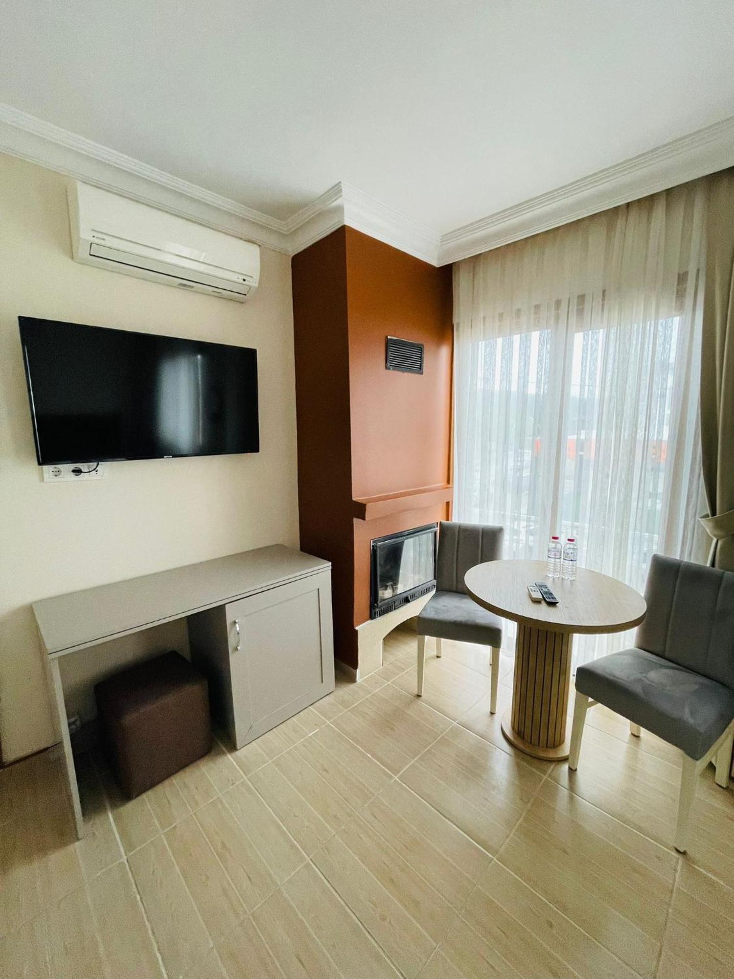 Hotel Manolyam Sile