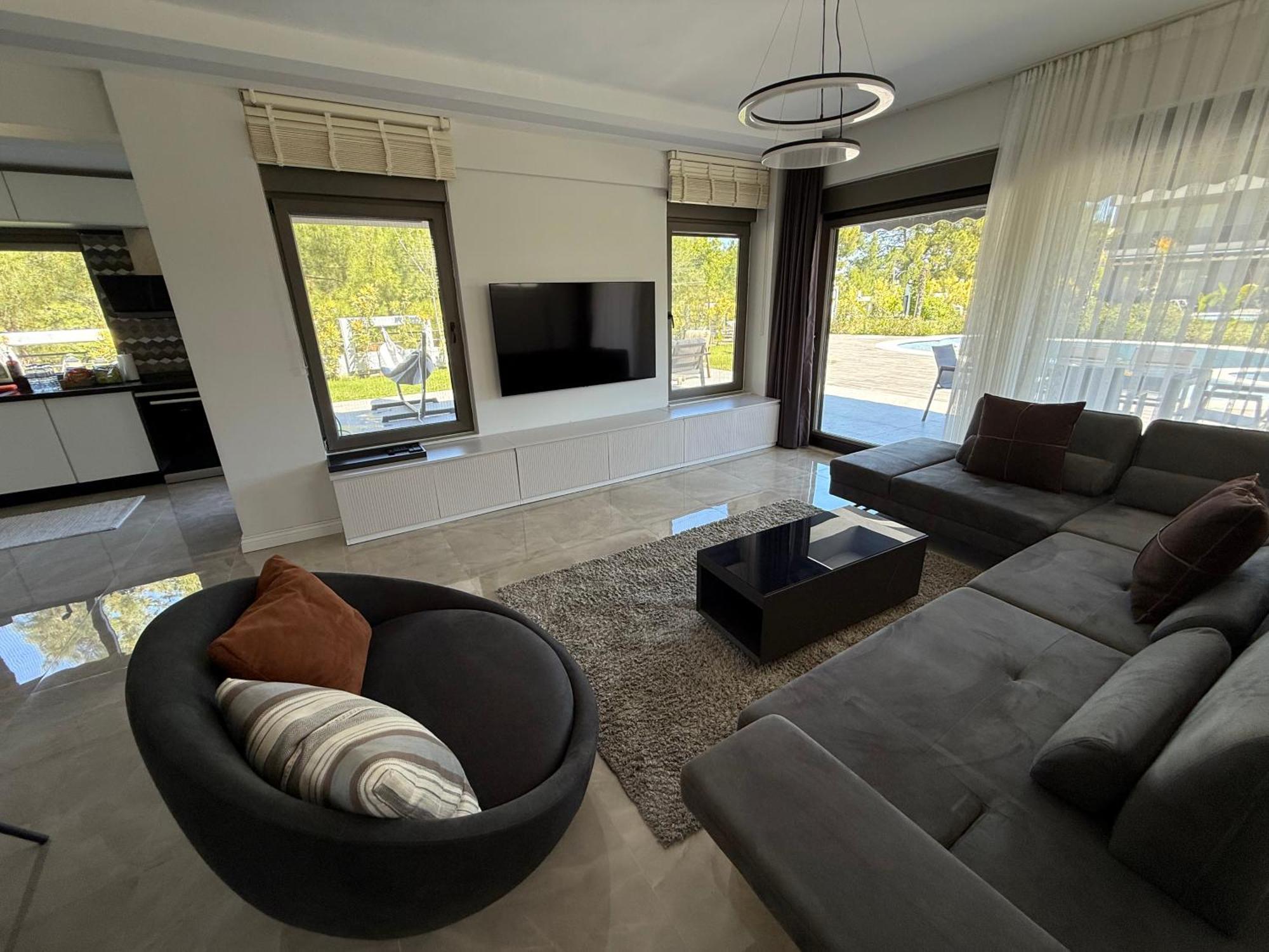 Canyon Goeynuek Kemer With Pool Villa