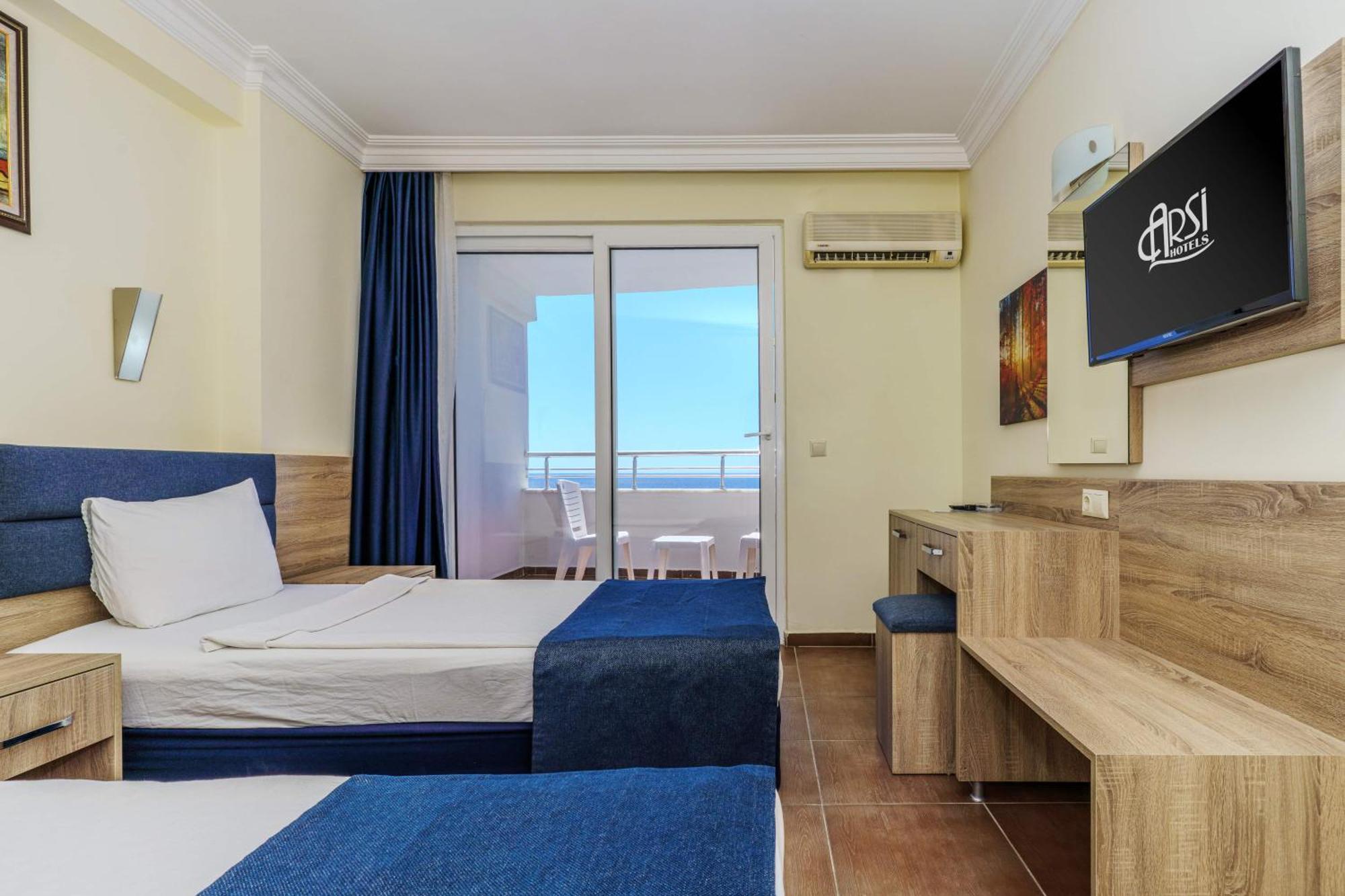 Arsi Blue Hotel 4*