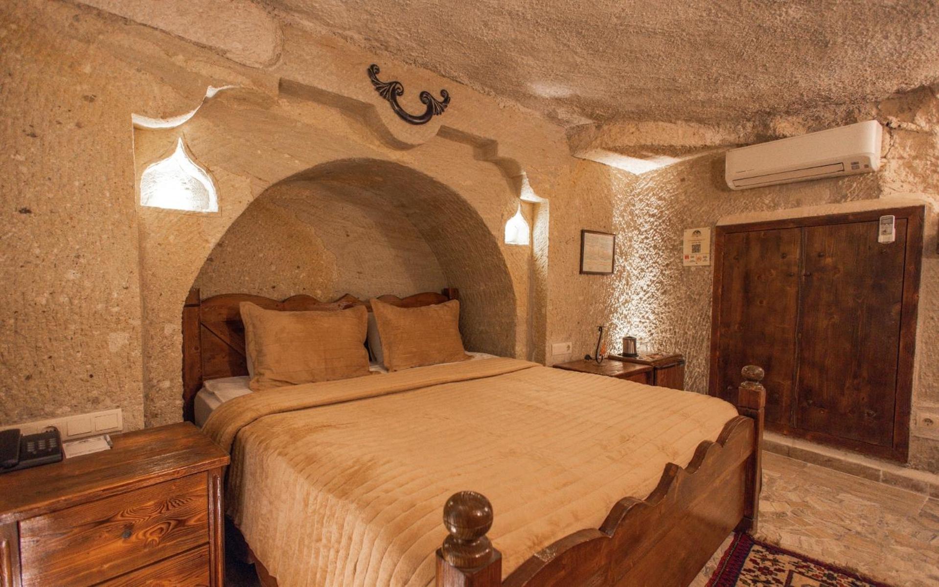 Maccan Cave Hotel Hotel