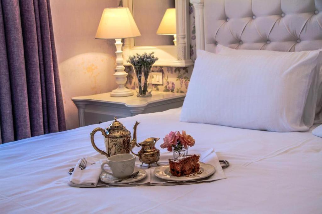 Ena Boutique & Residences 4*