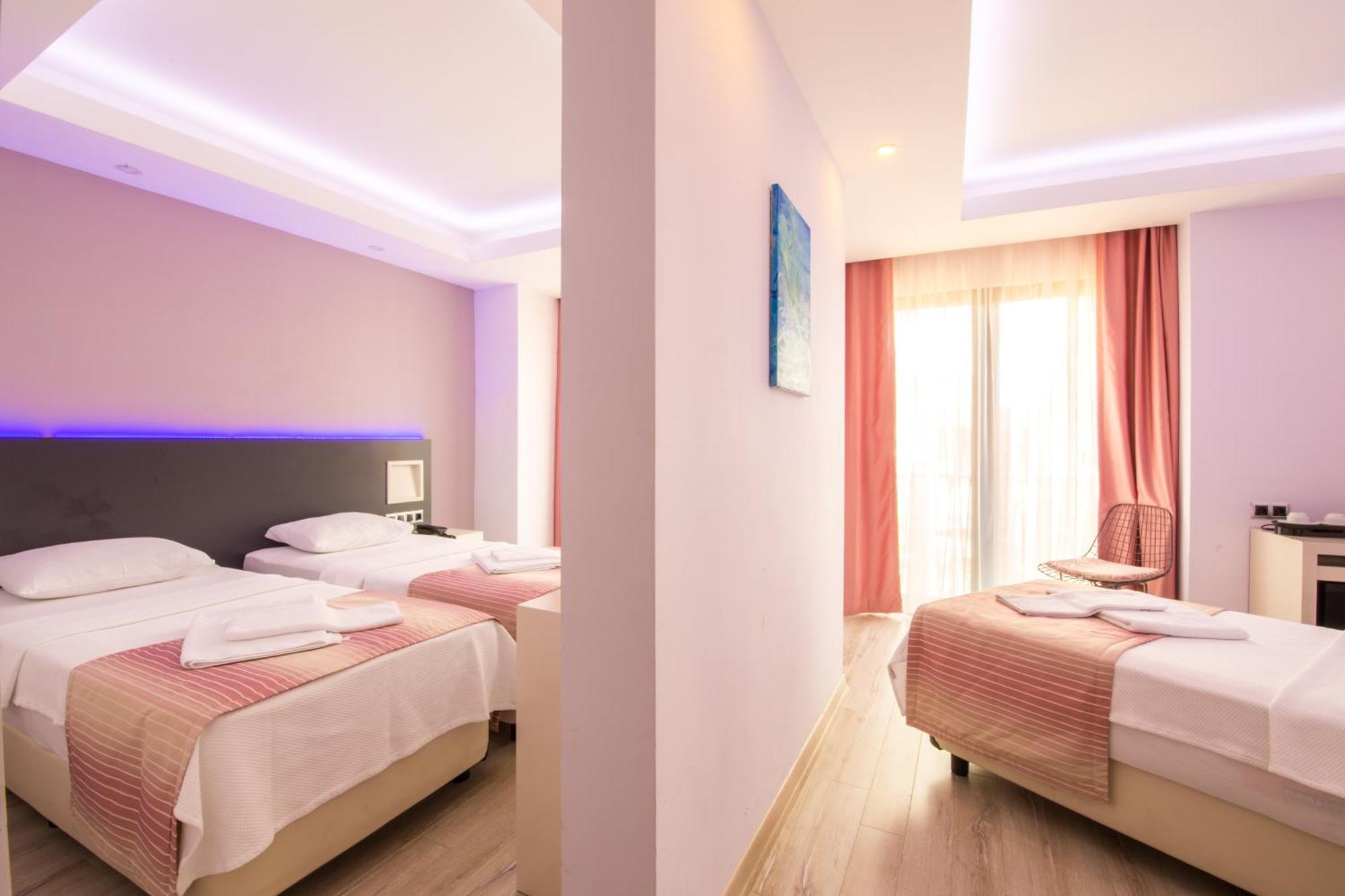 Sapphire Hotel