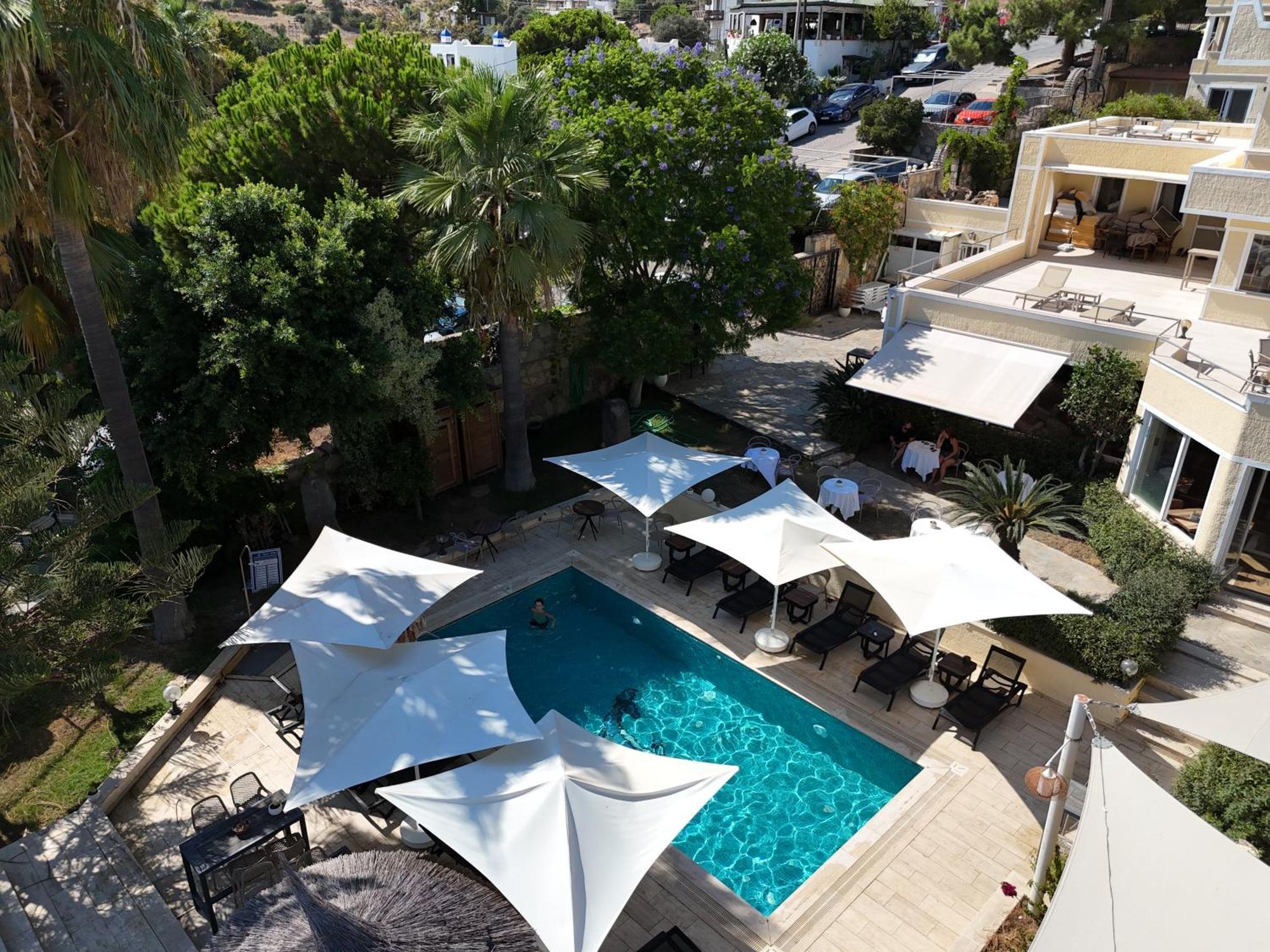 Farrys Boutique & Club - Hotel