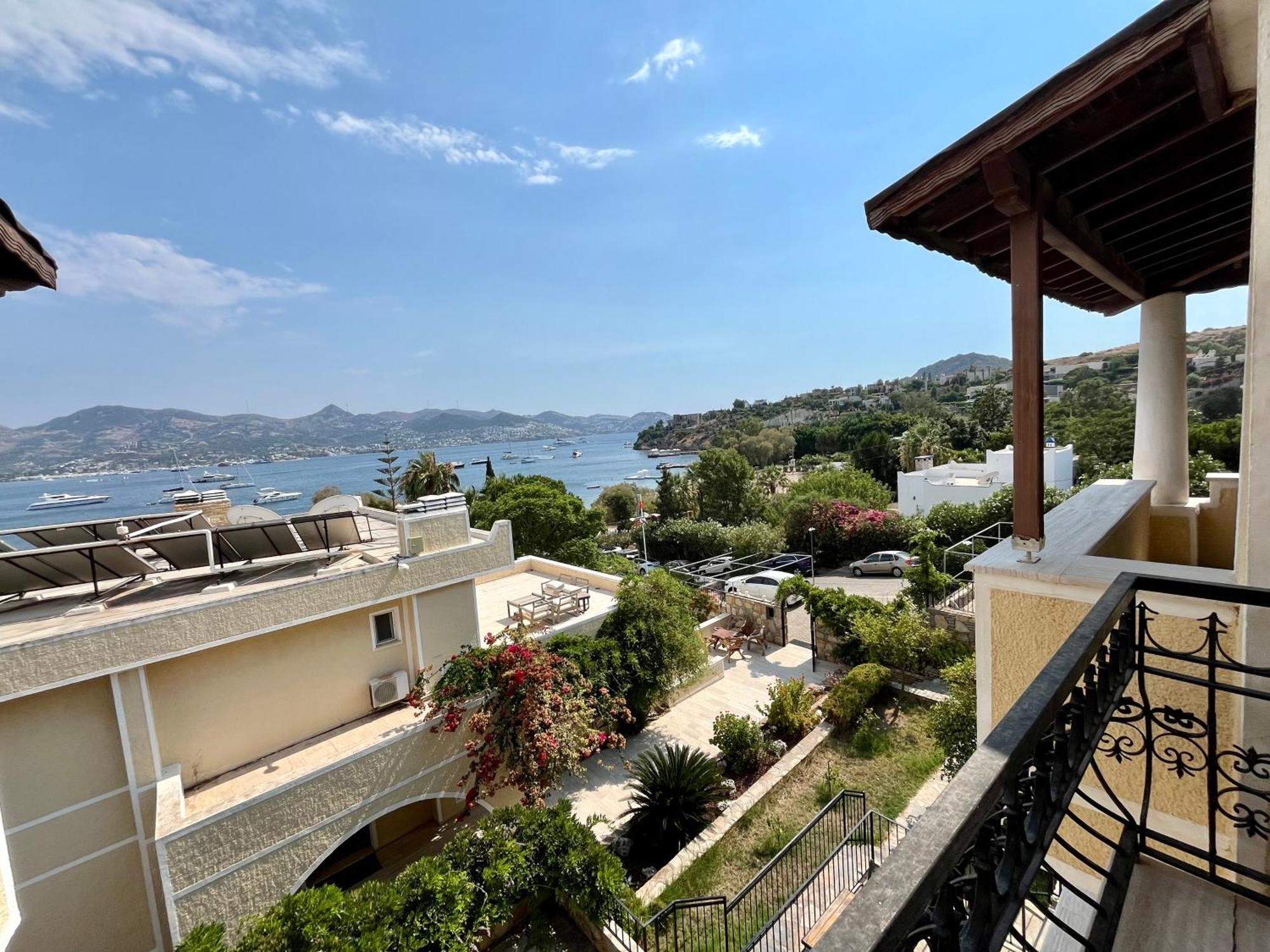 Hotel Farrys Boutique & Club -