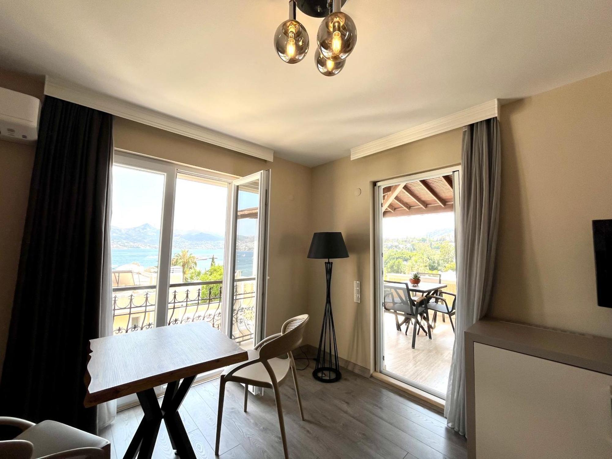 Hotel Farrys Boutique & Club - *
