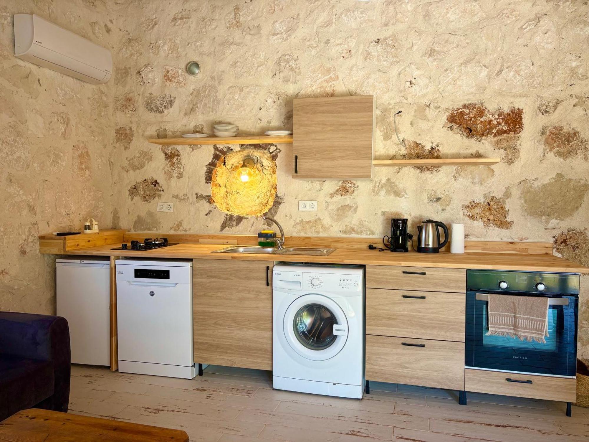 Bademlique Stone Apartment