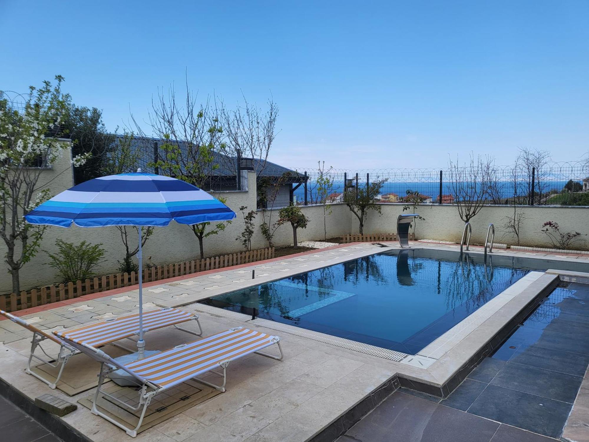 Comfort 4 Bedroom Yalova View Villa