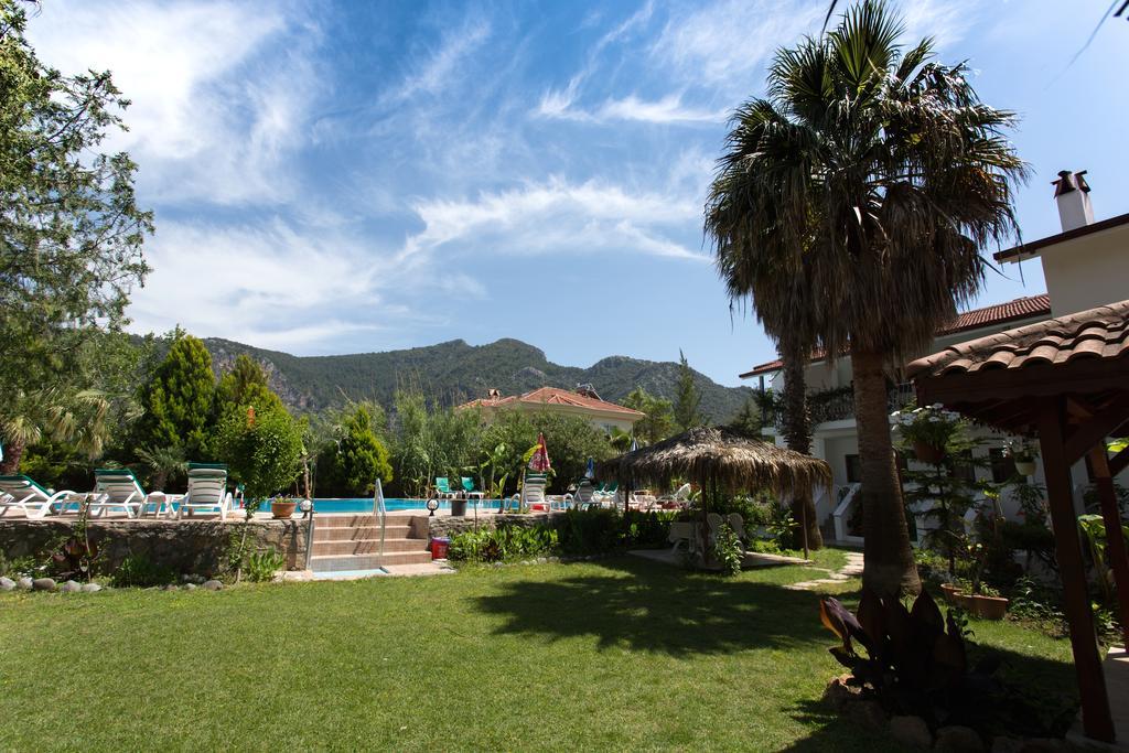 Bed & Breakfast Garden