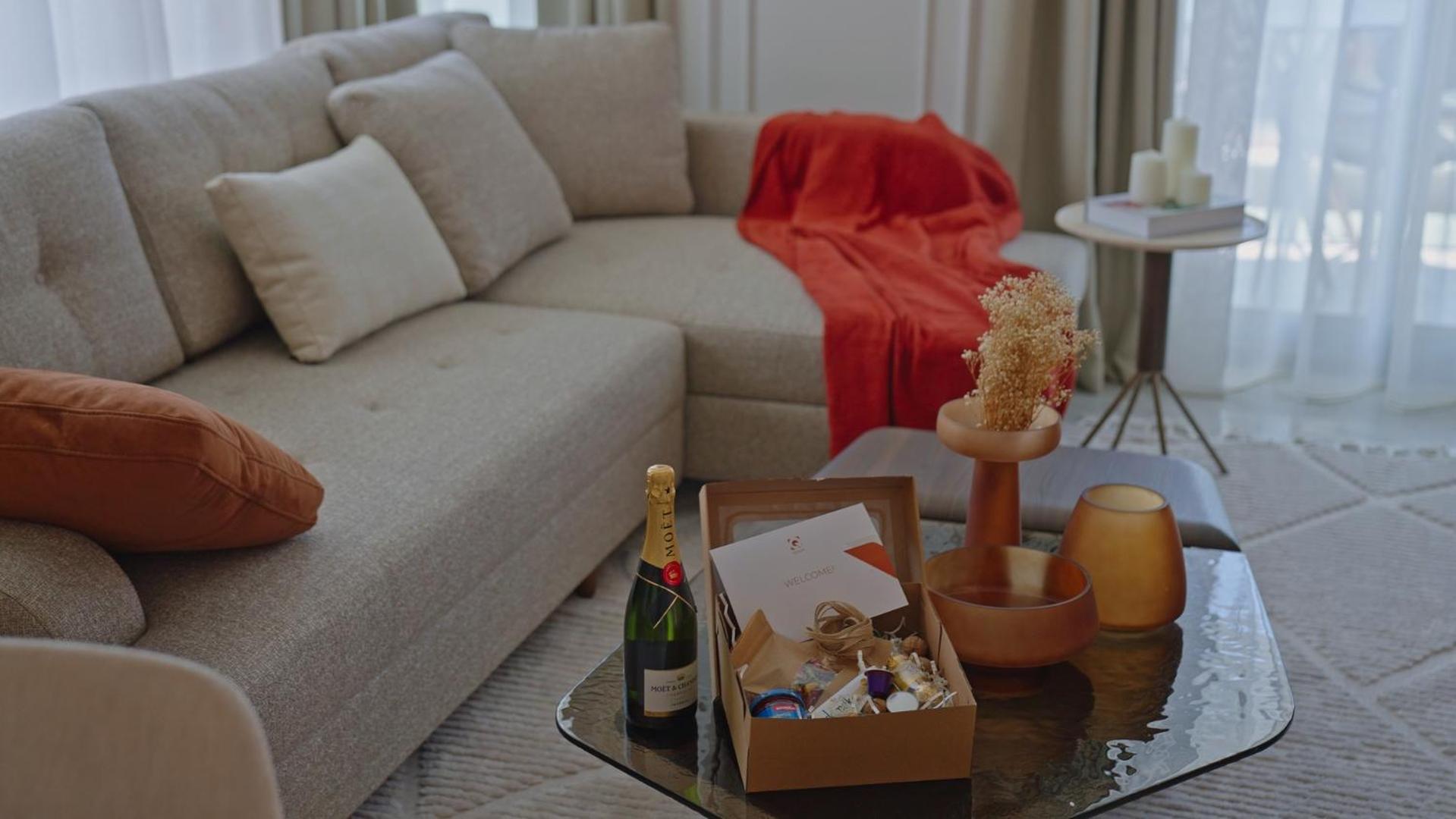 Expensive Apartments, But Won't Find Better Apartment *