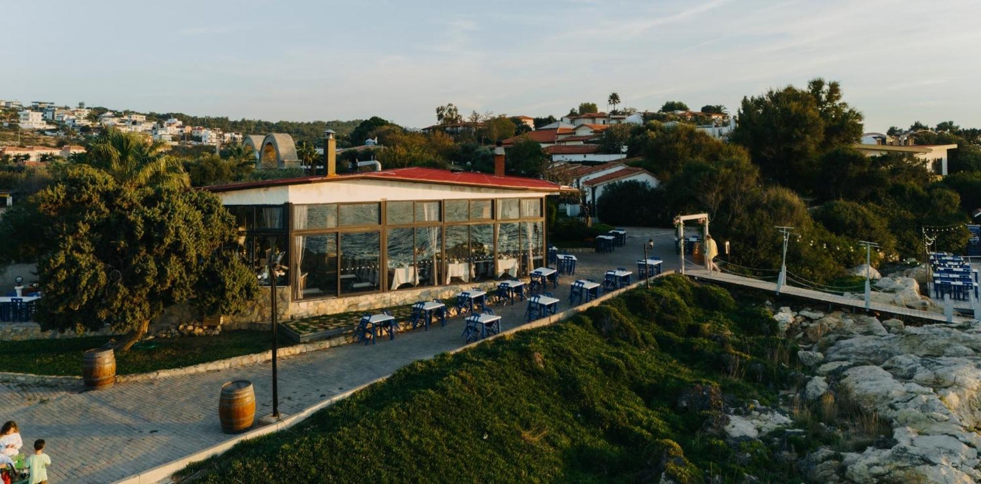 Maya Bistro & Sigacik