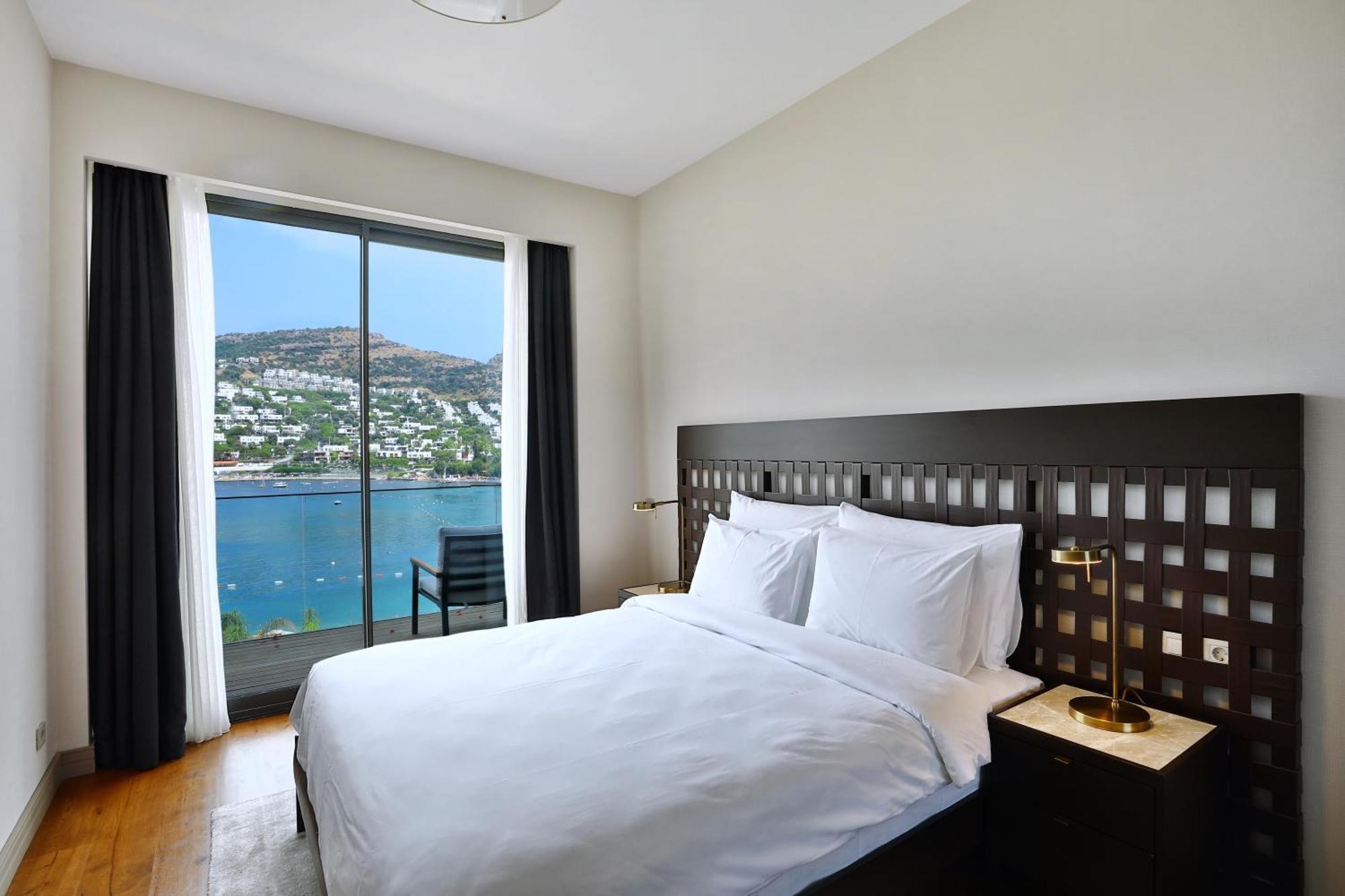 Hotel Mare Deluxe Residences & 4*