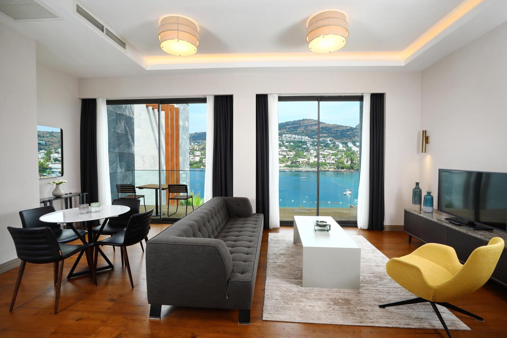 Mare Deluxe Residences &