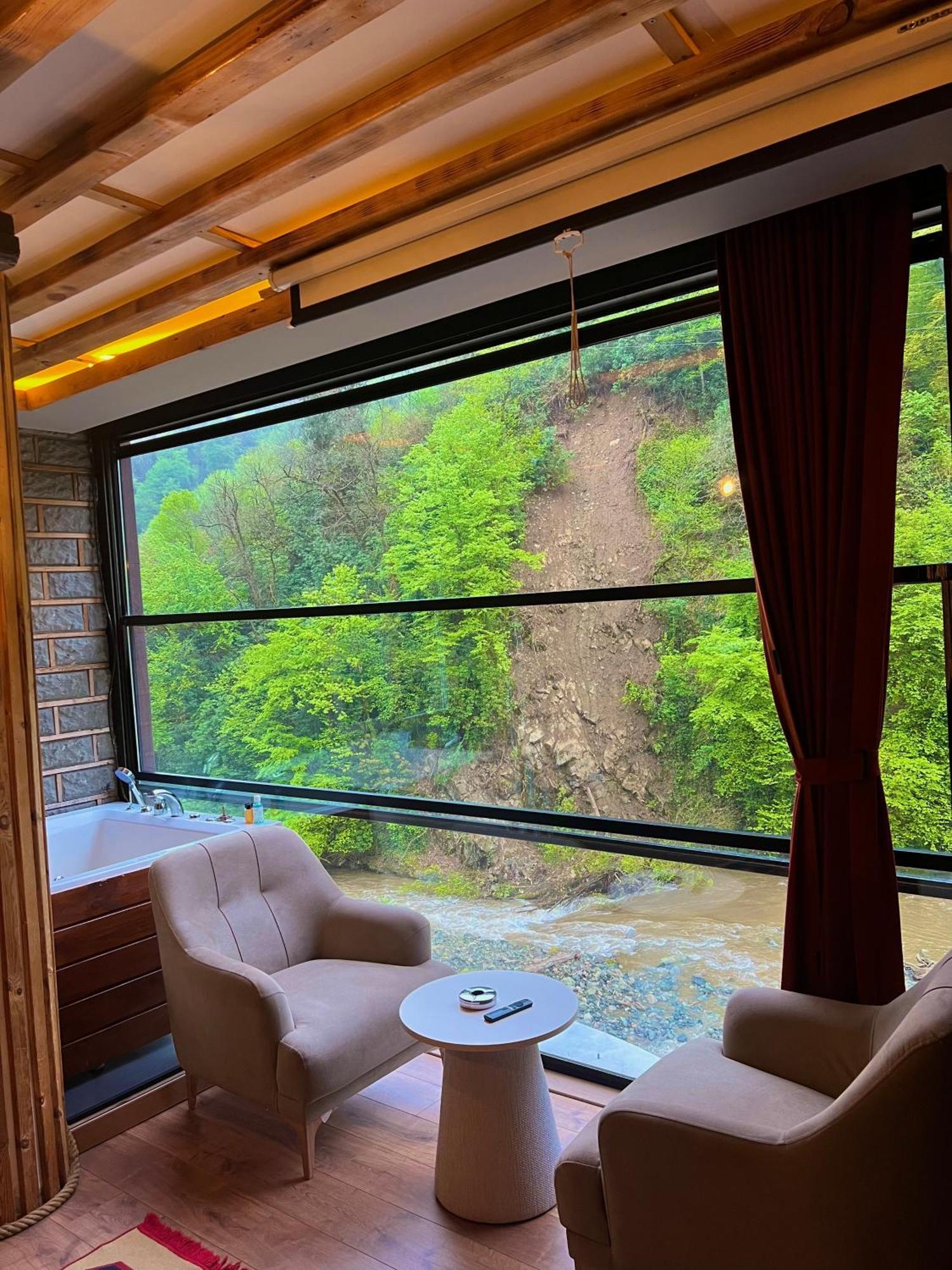 Valley * Rize