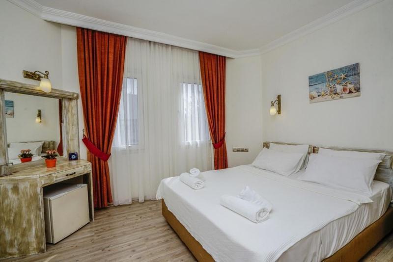 Amilla Hotel 4*