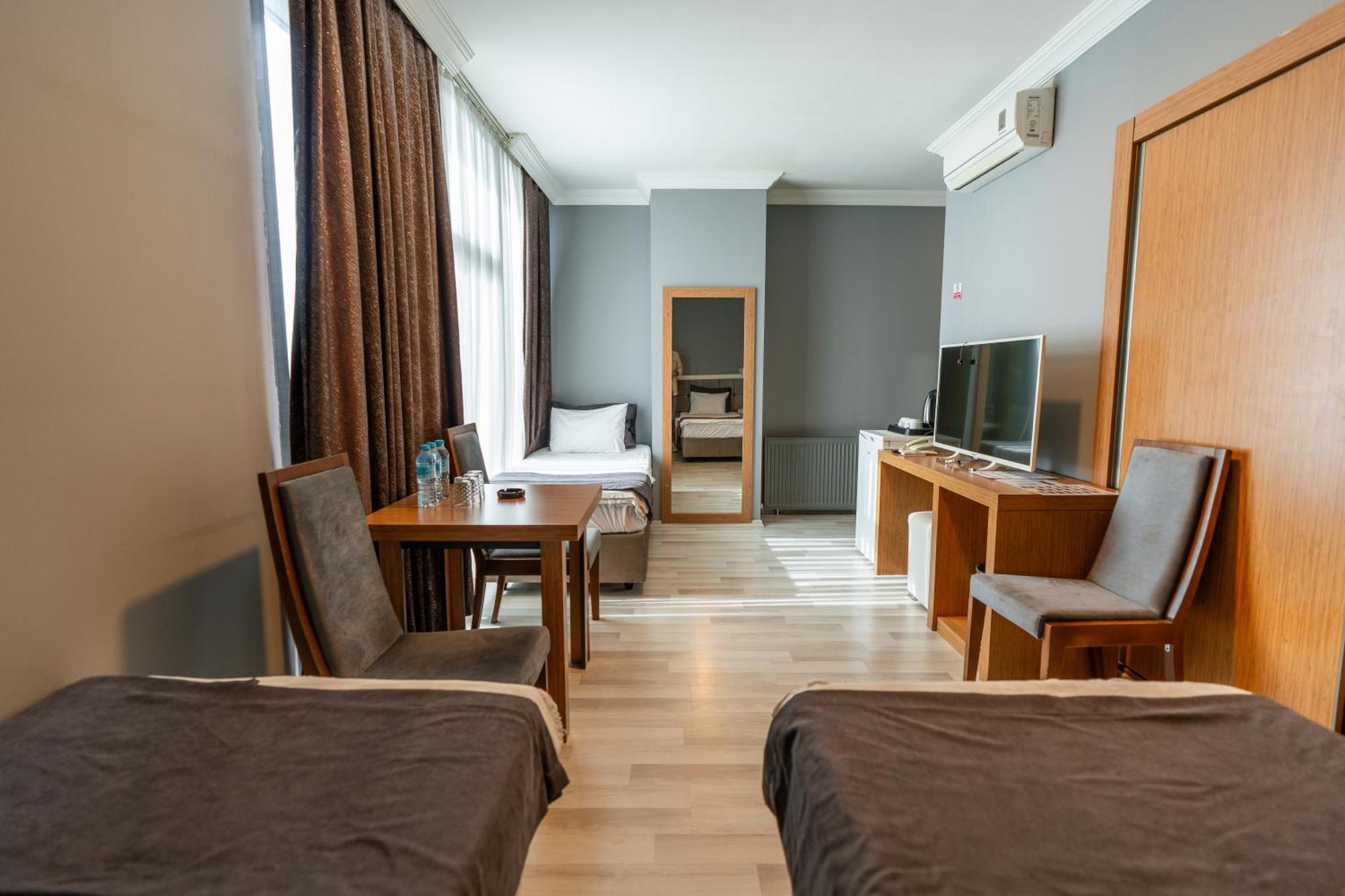 Emsa Palace Hotel