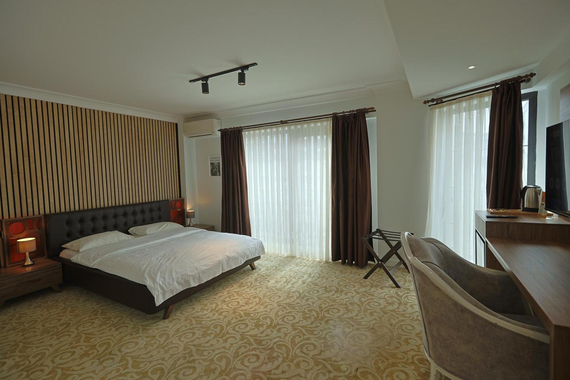 My Hotel 2*