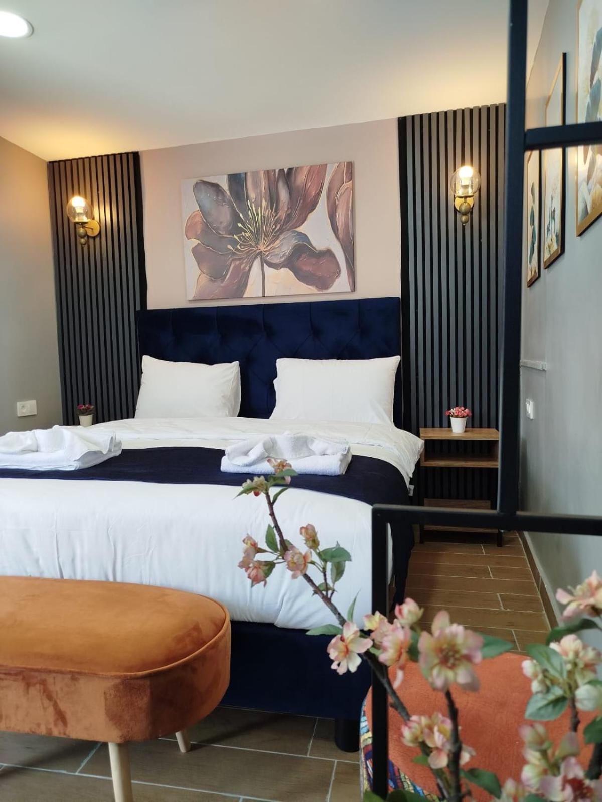 Emirhan & Guest house 3*