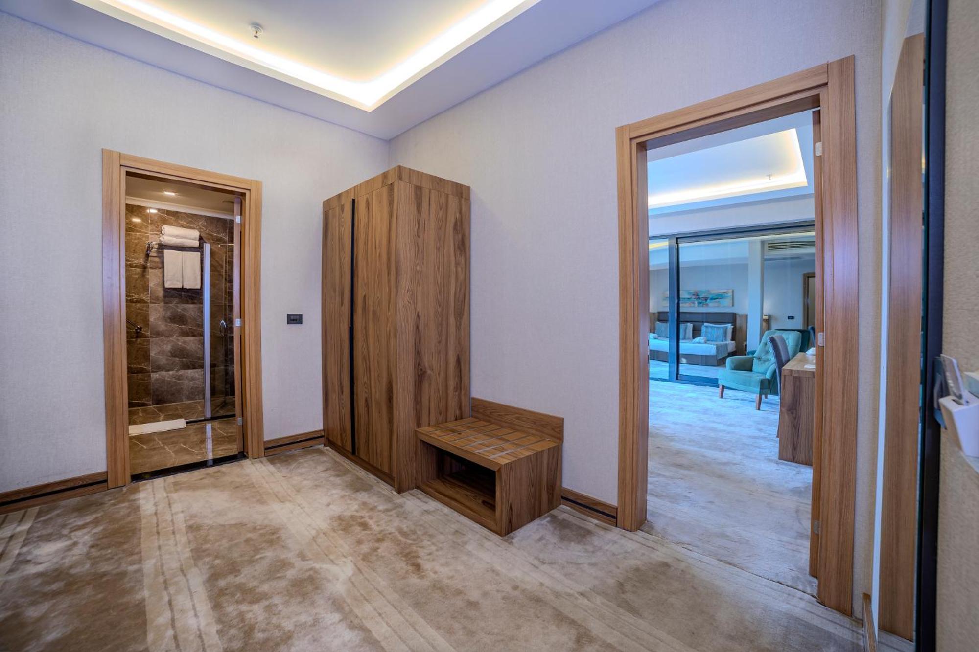 Royal Termal 4*