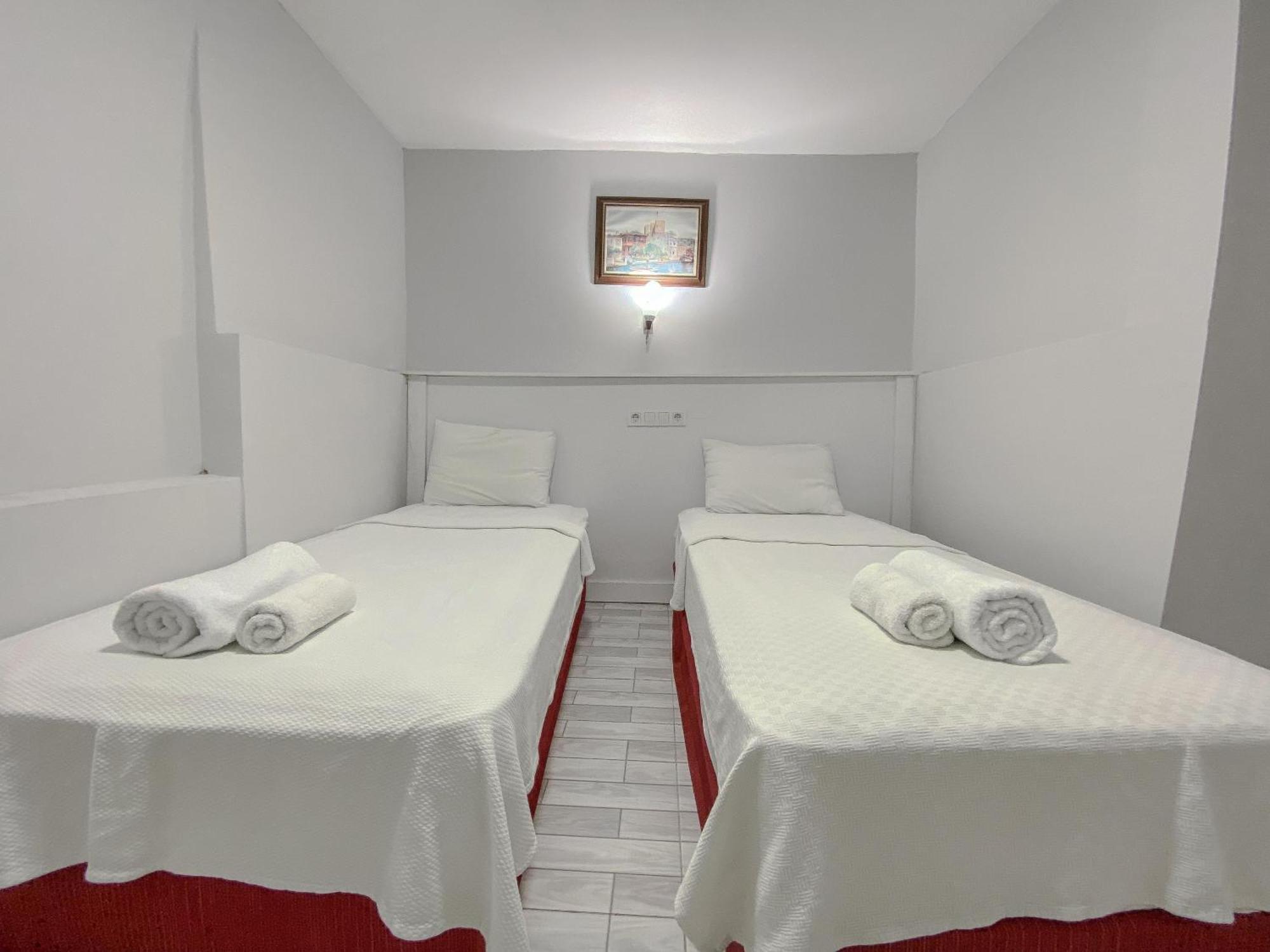 Izan Bakis Aparthotel