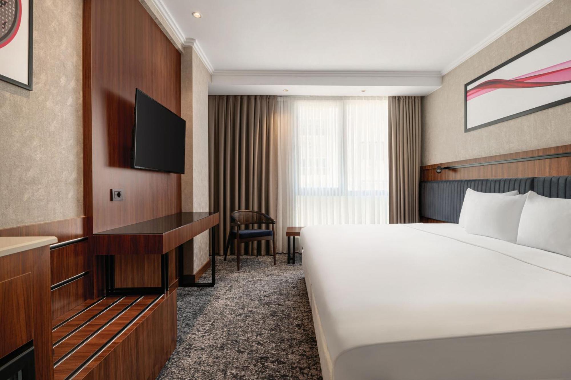 Hotel Ramada By Wyndham 5*