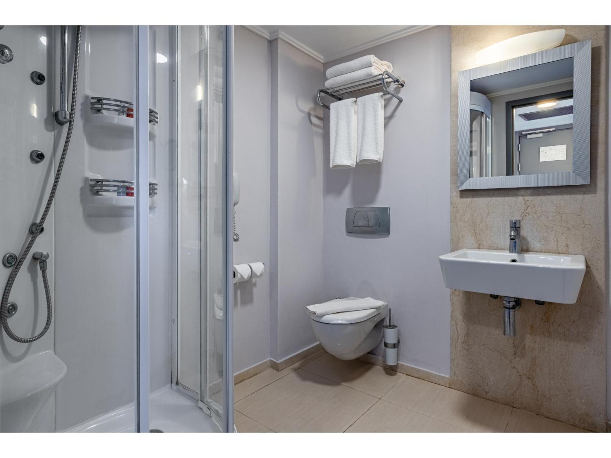 Sisus Marina Hotel