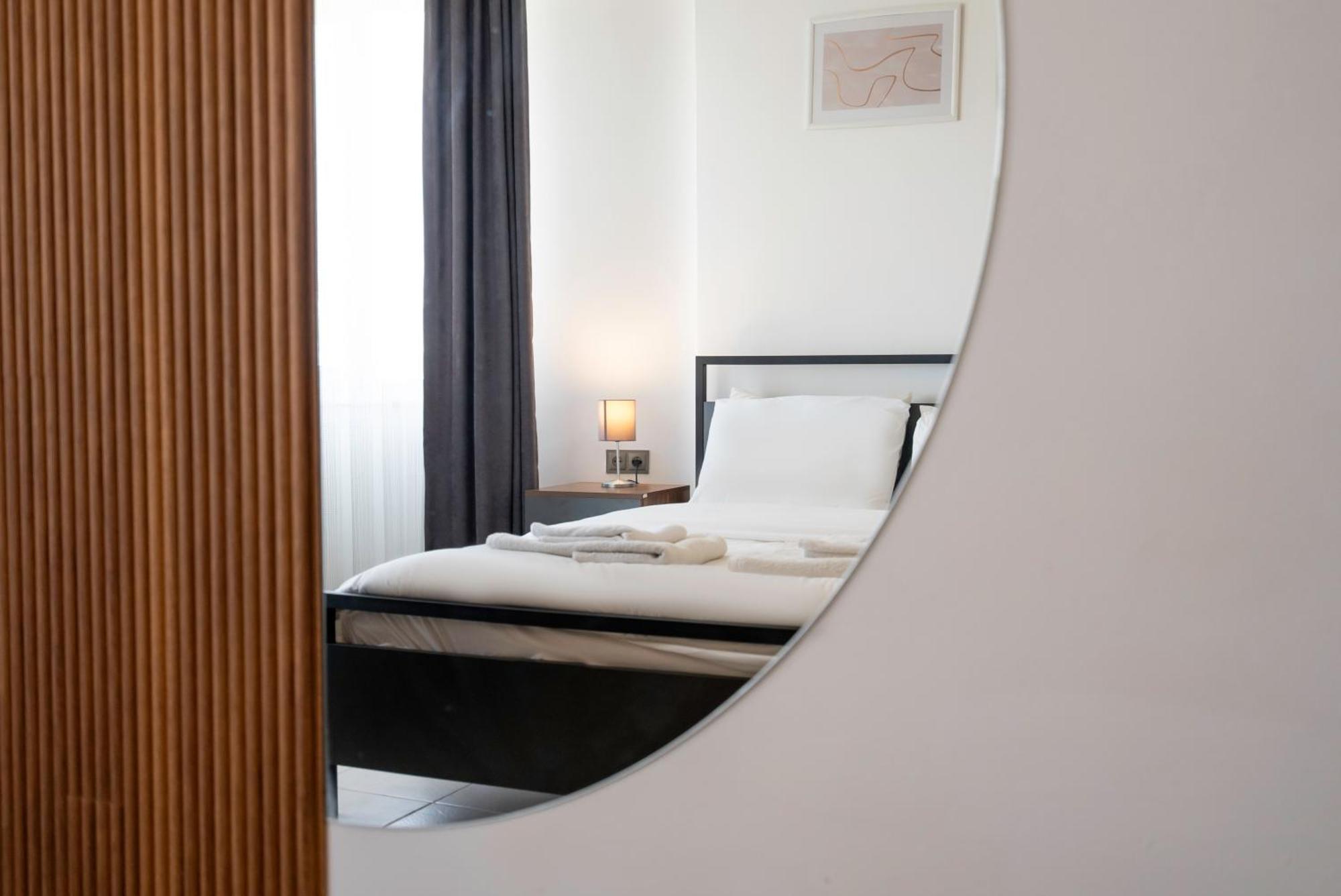 Apartment B Lackstone Homes *