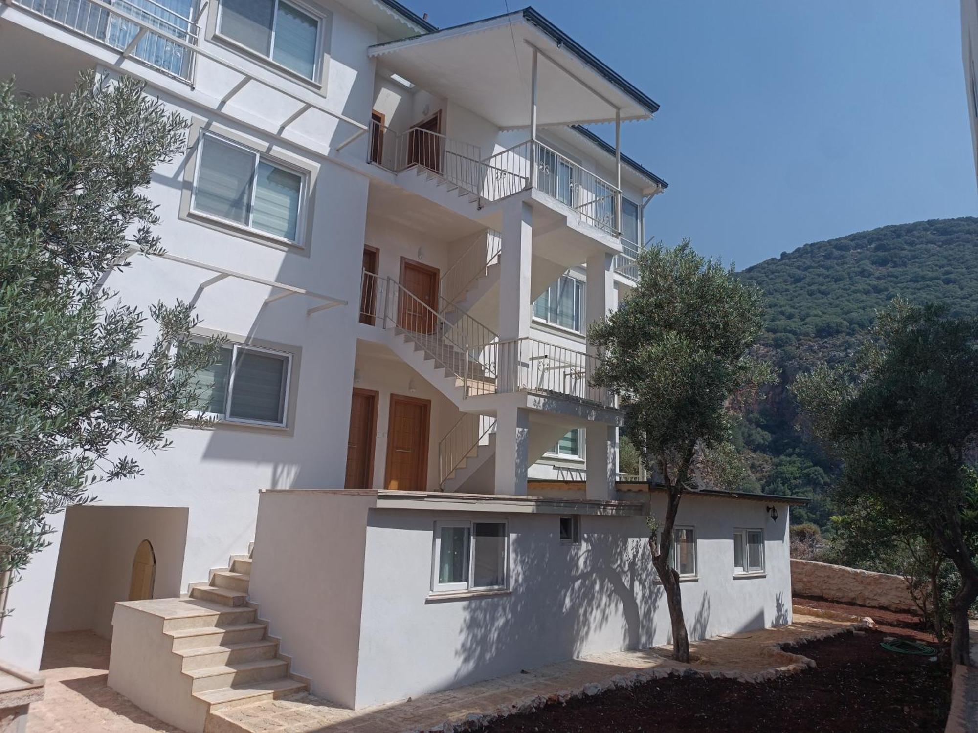 Hill Defne Apartment