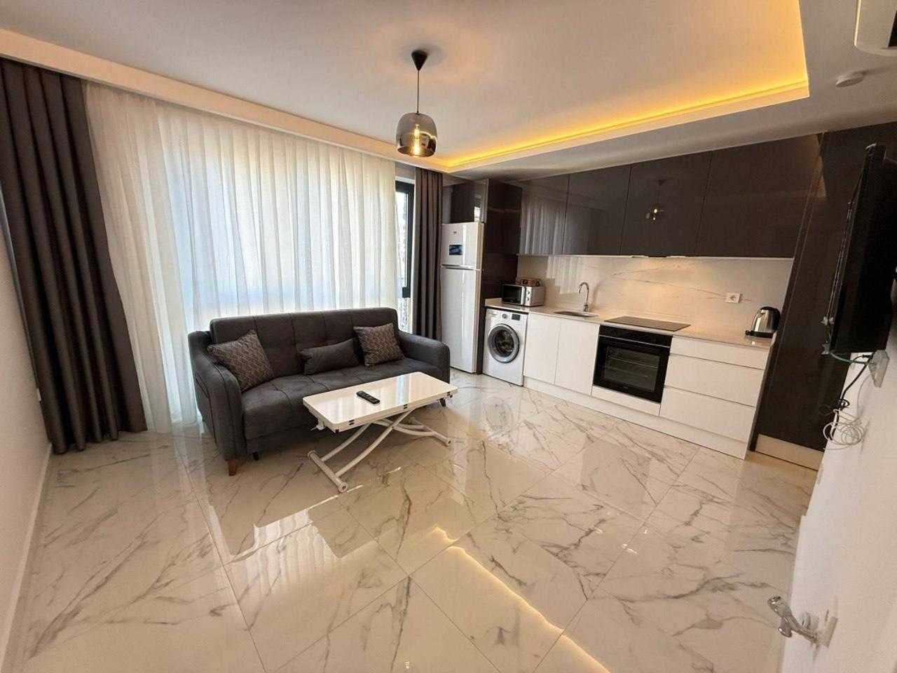 Sa Apartments! 150M To The Cleopatra Beach *