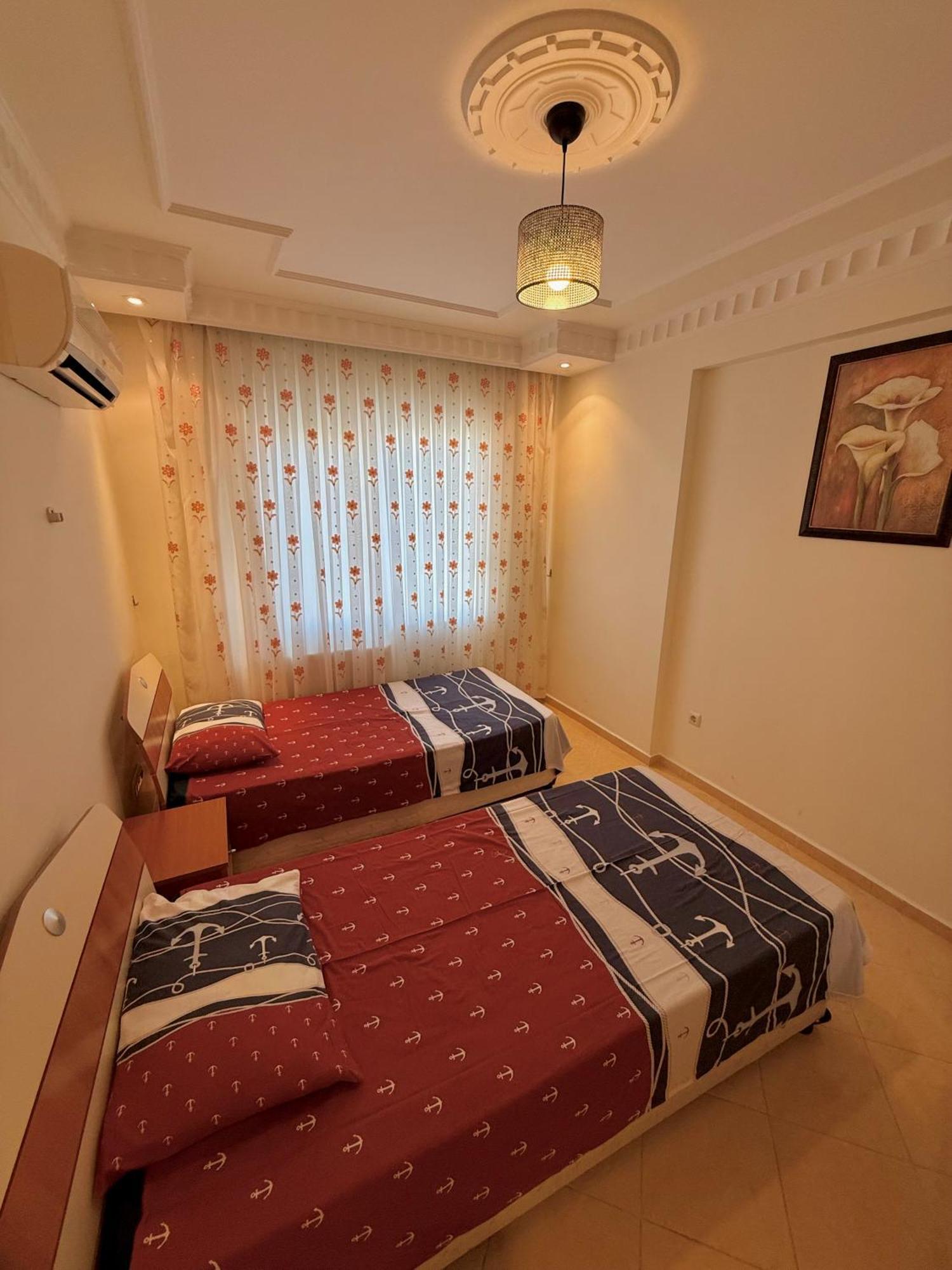 Family 2bd Flat 150m To The Apartment