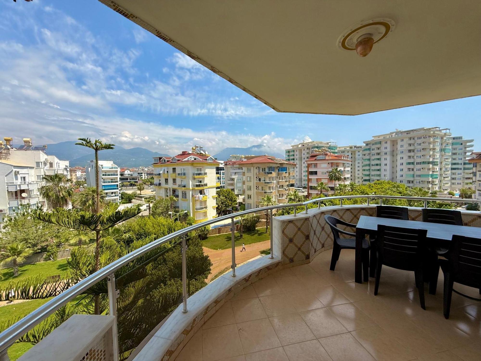 Family 2bd Flat 150m To The Apartment