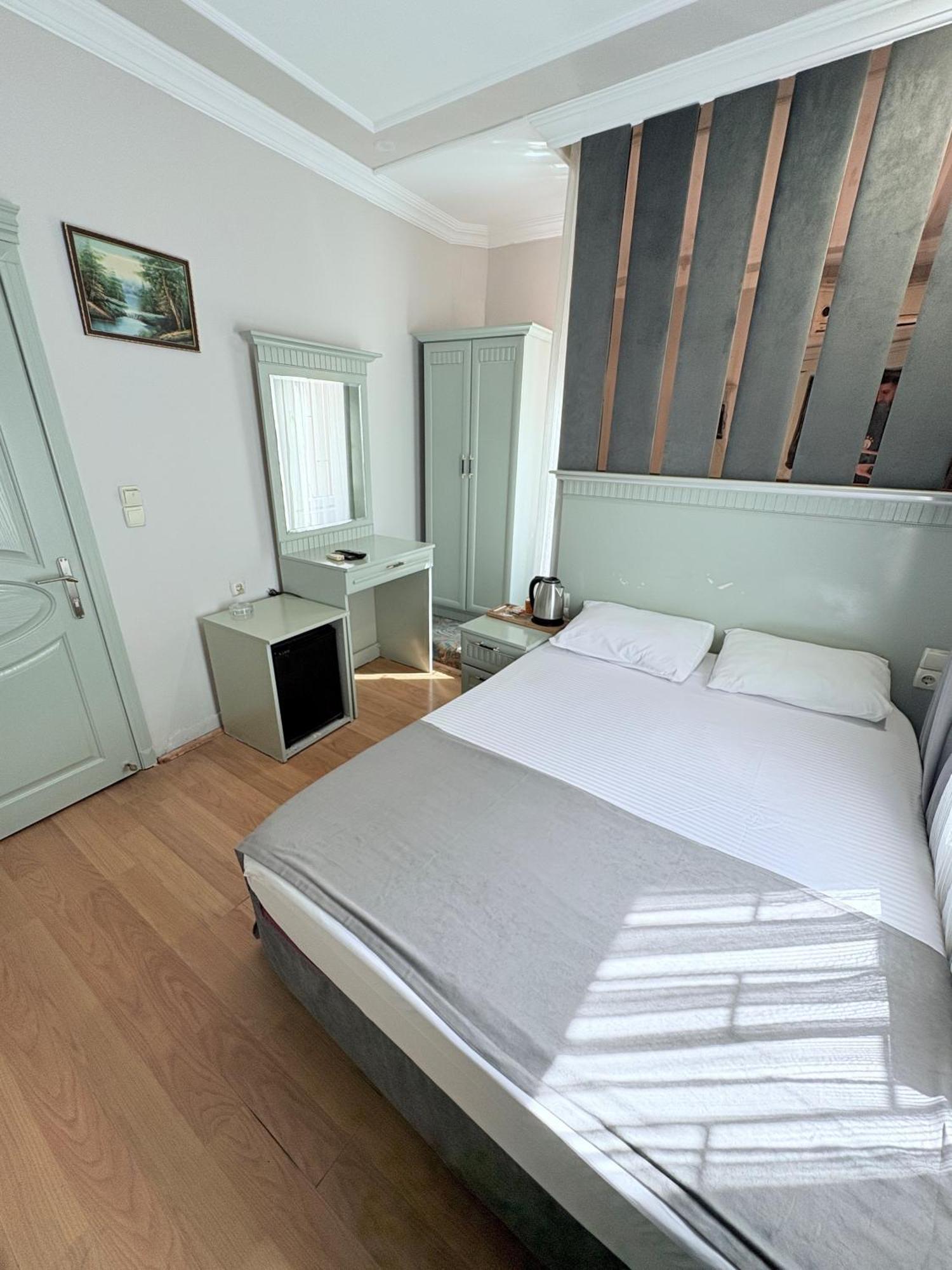 Hotel Grand Hurriyet *