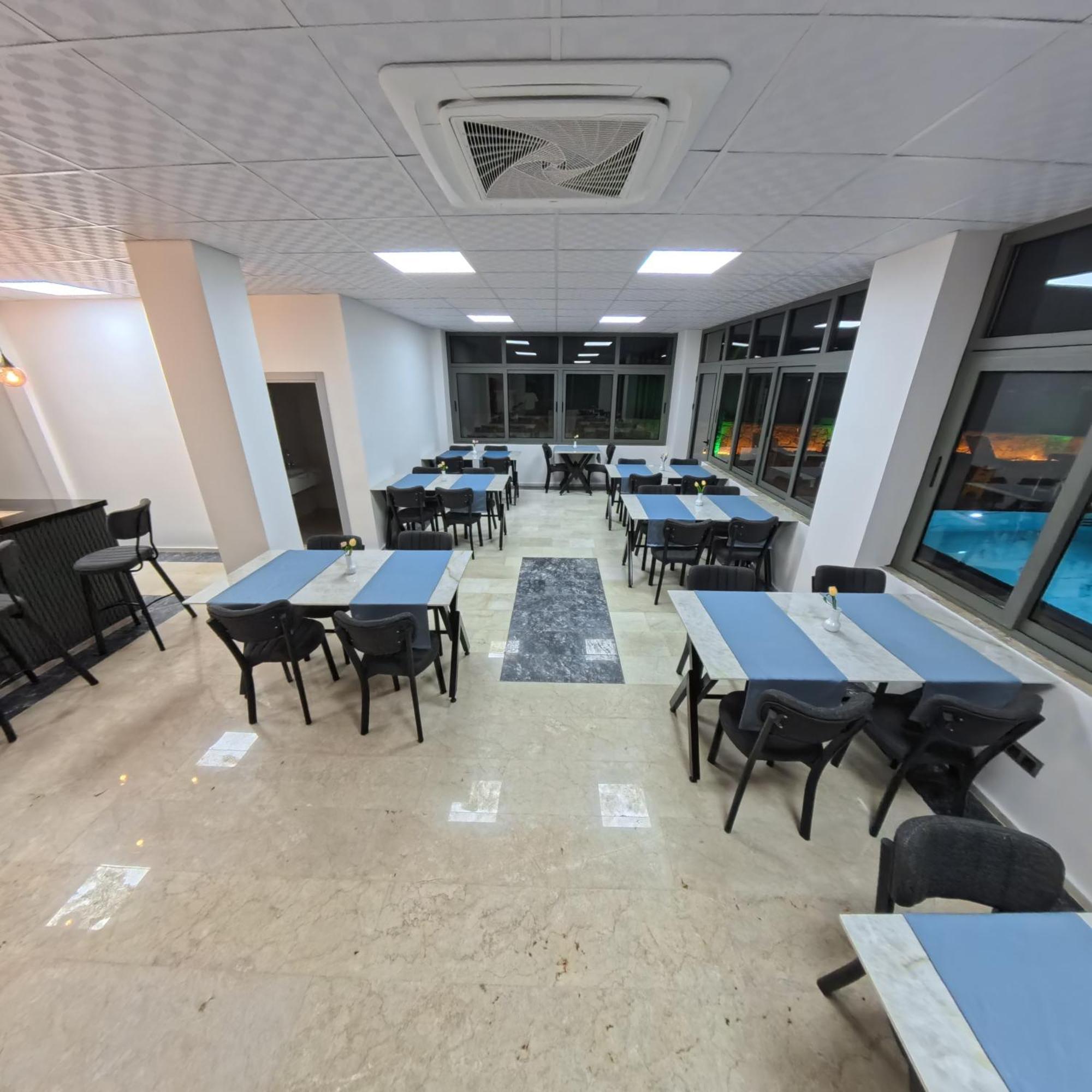 Naturalis Hotel