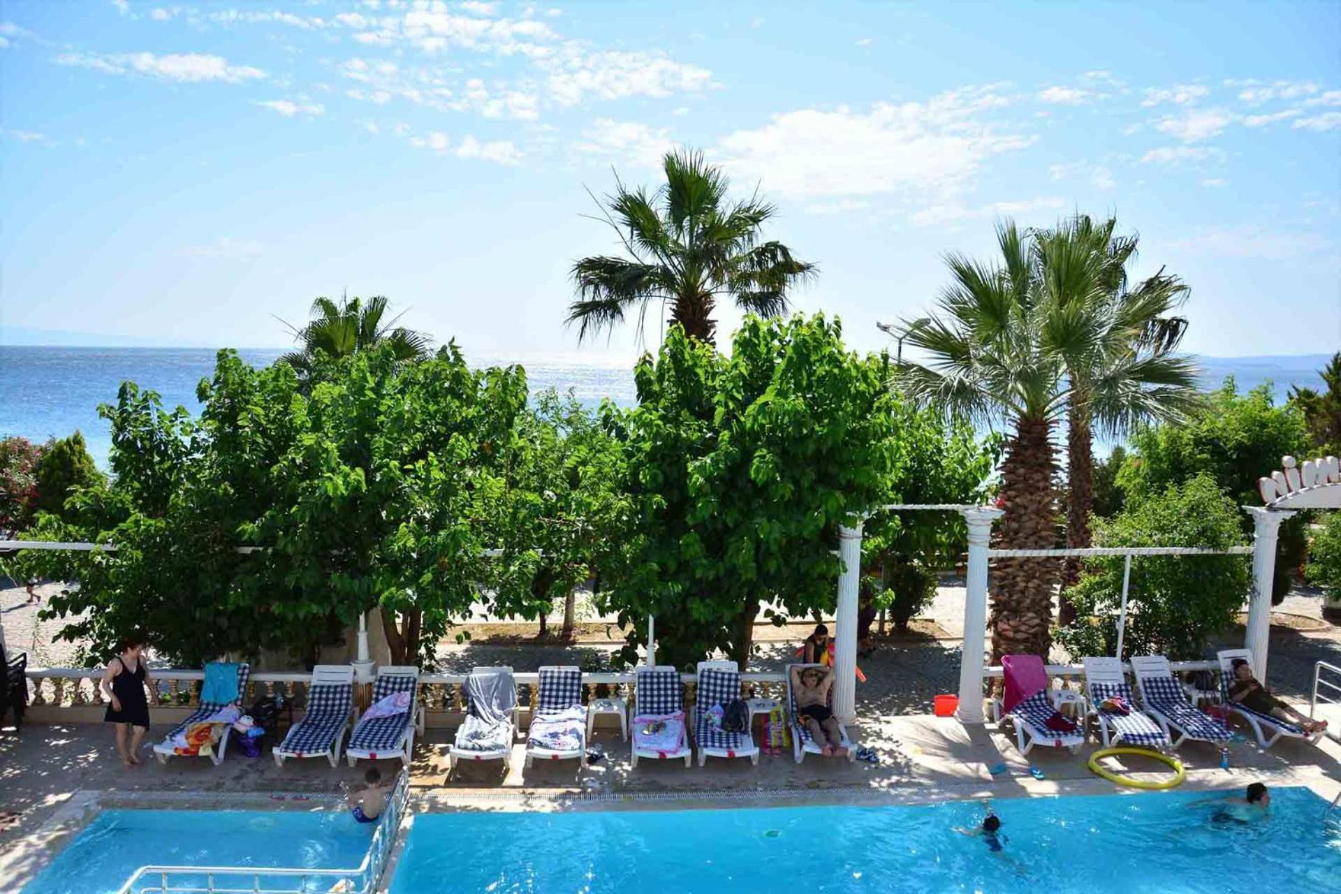 Yasemin Hotel