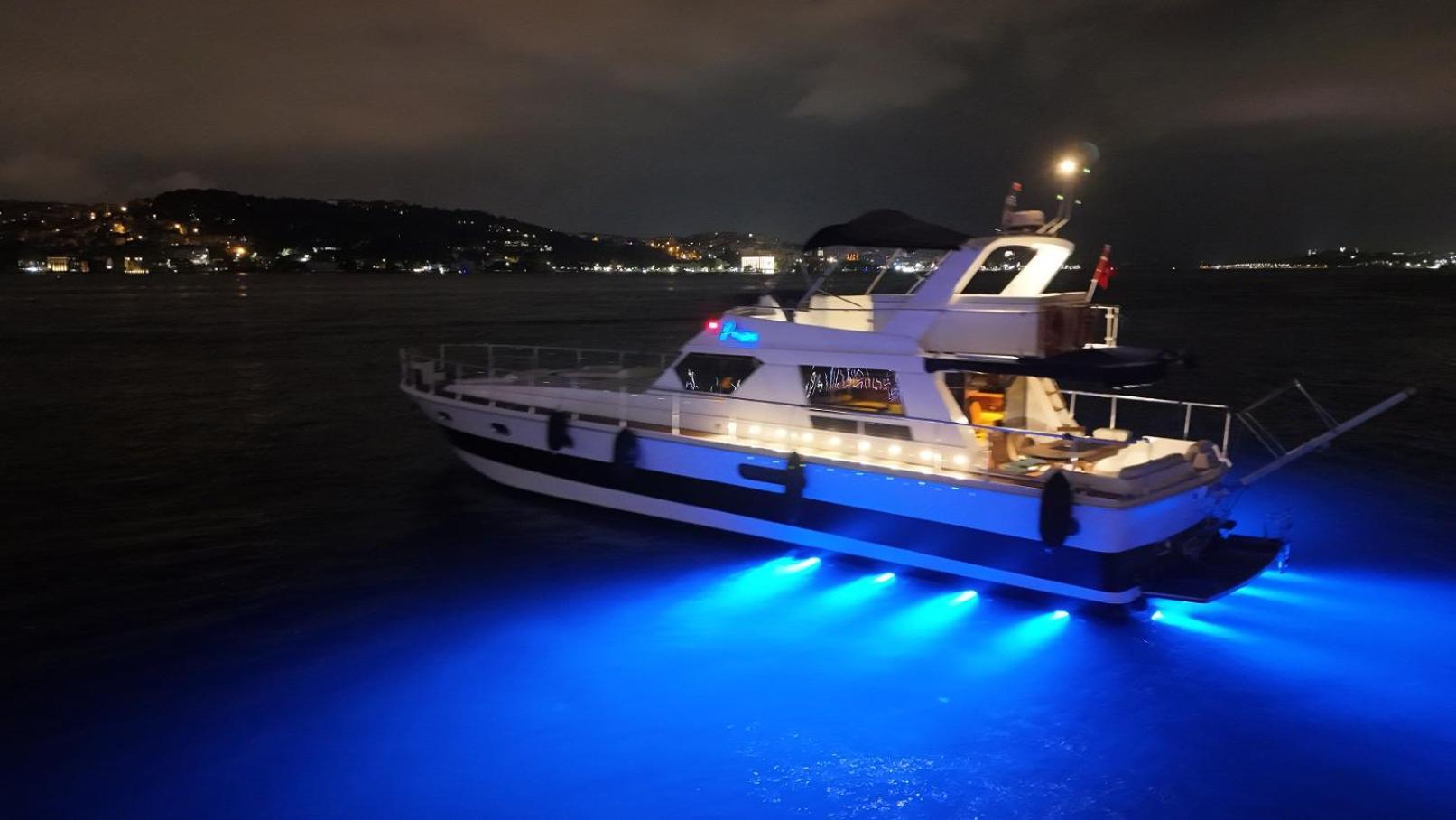 Pruva Yacht Botel